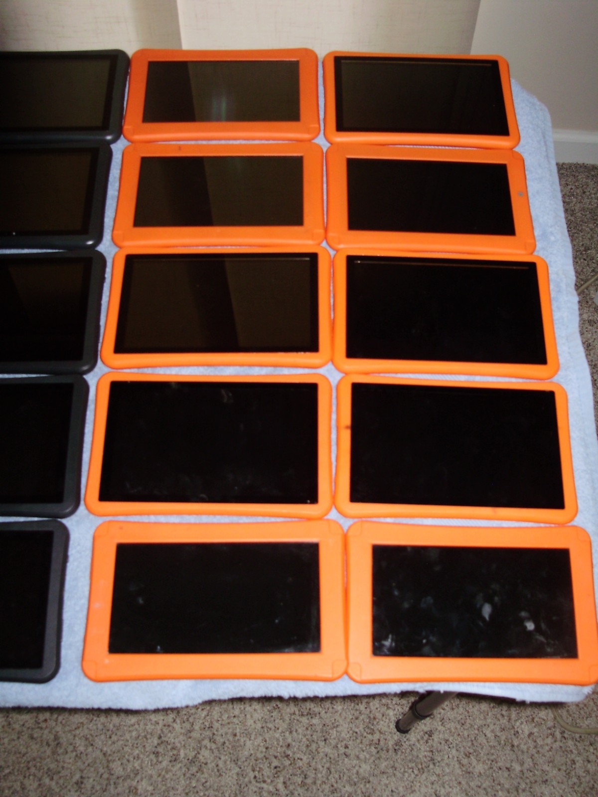 177ea- PLAYAWAY/ LaunchPad Childrens Pre Loaded Educational/Learning Tablets