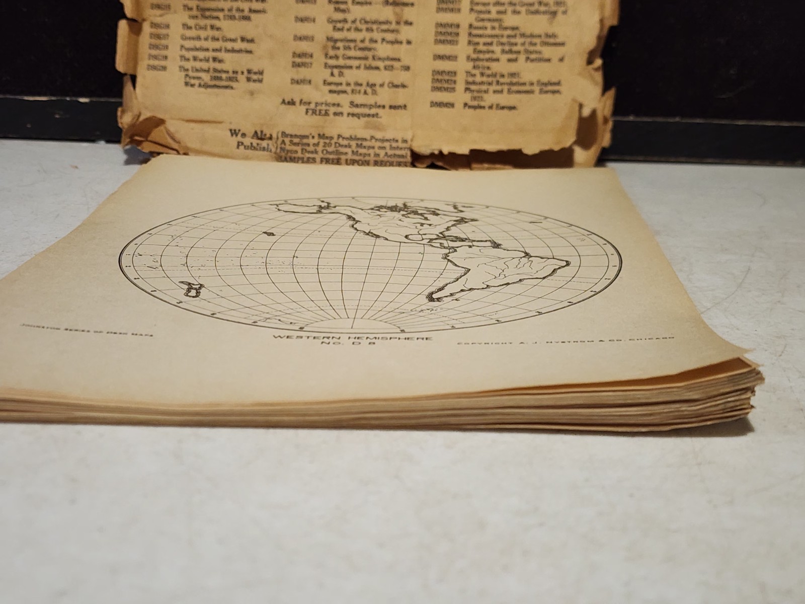 46- Nystrom WESTERN HEMISPHERE NO D 8 Desk Outline Maps Teachers Aids (Rare)