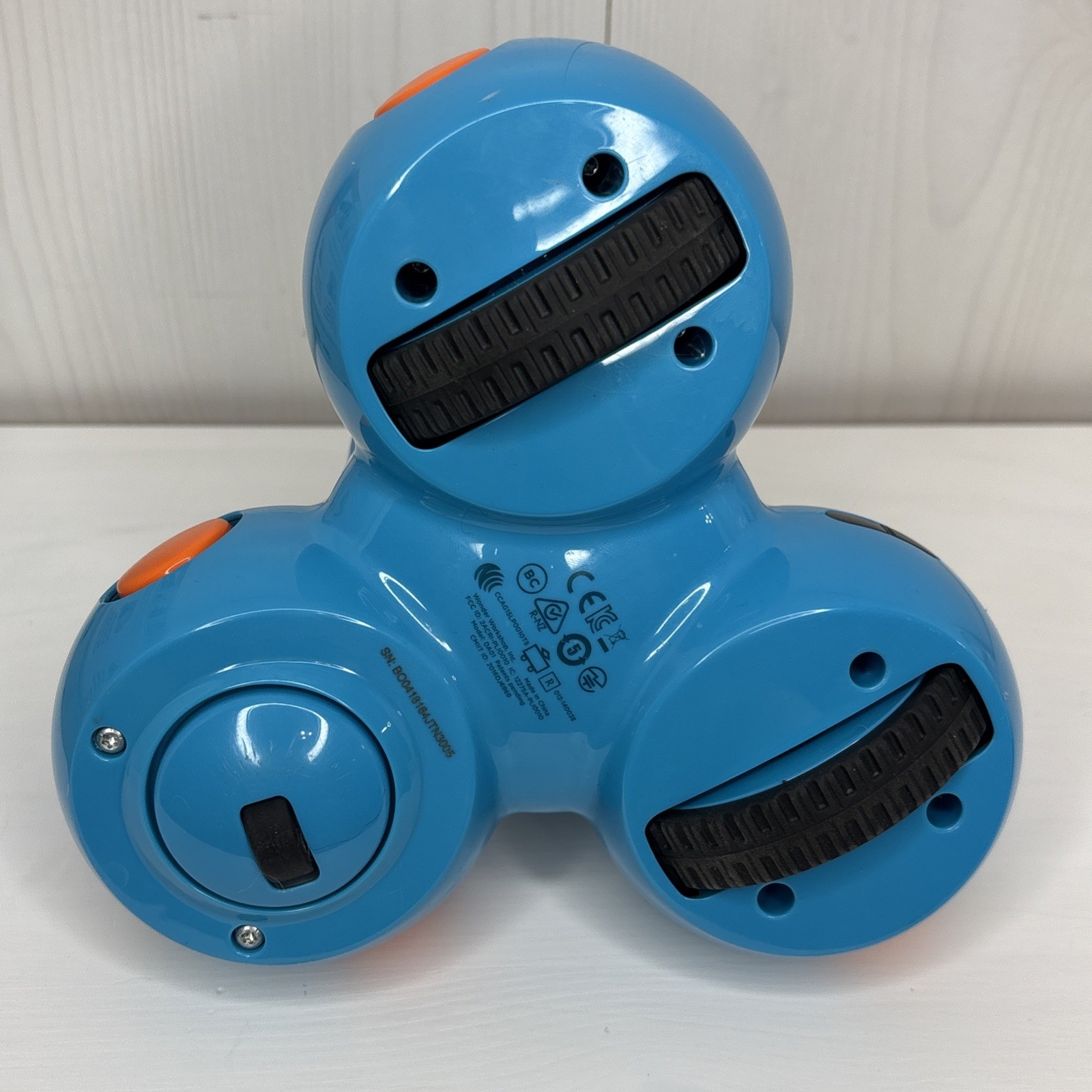 Wonder Workshop DA01 Dash Robot – Blue – Complete In Box – Excellent Condition!