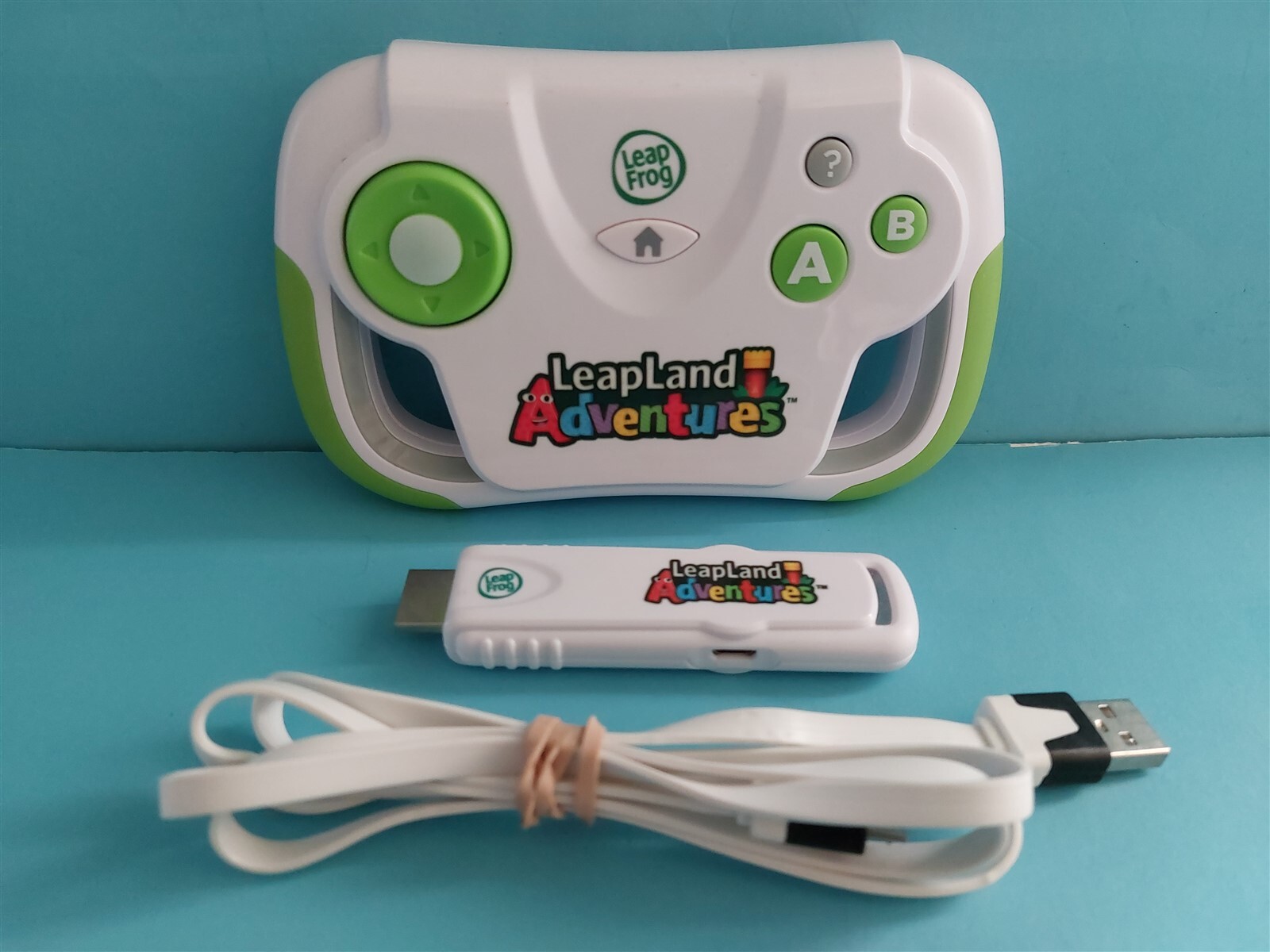 LEAP FROG LEAPLAND ADVENTURES PLUG PLAY TV-BASED EDUCATIONAL VIDEO GAME SYSTEM
