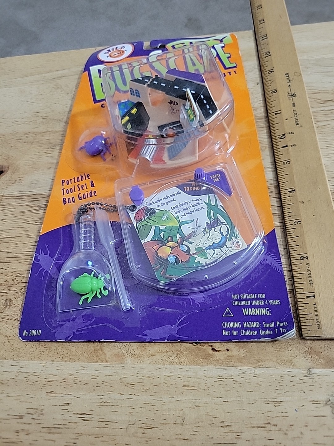 Wild Planet City Bugscape Bug Hangout Portable Tool Set & Bug Guide 1995