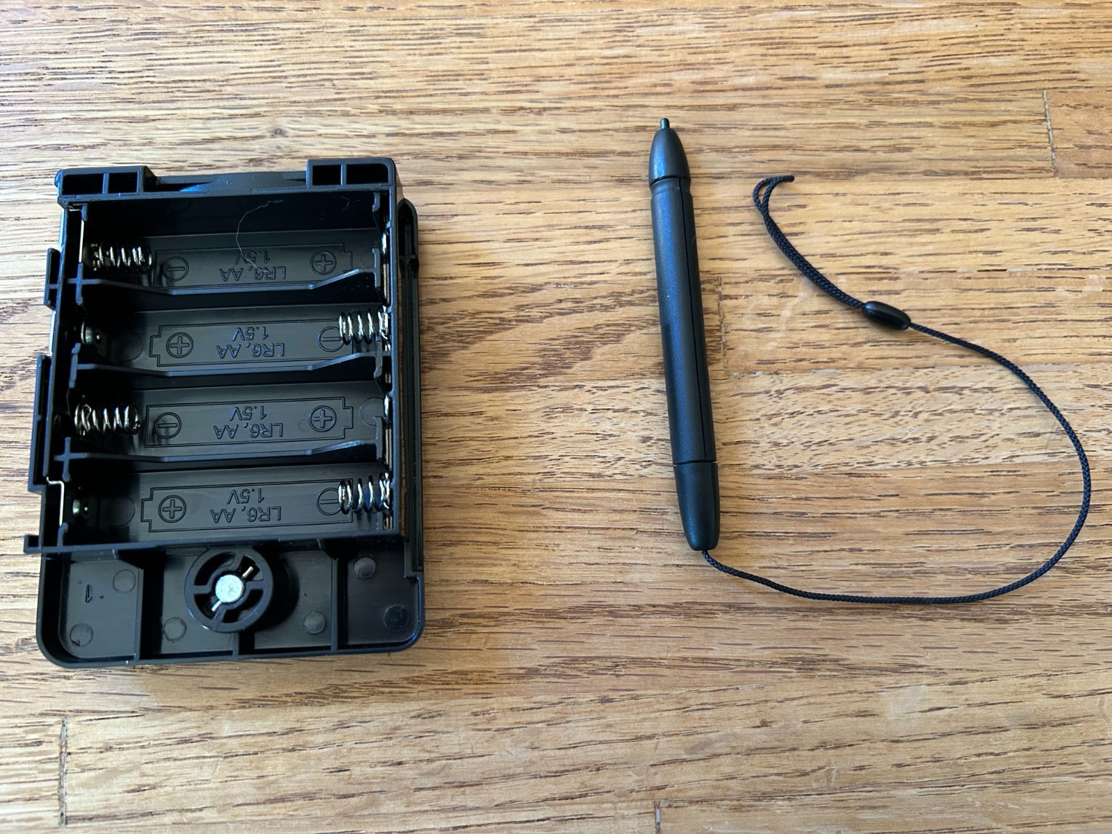 EUC LeapFrog Leapster 2 Star Wars Black Replacement Battery Cover & Stylus Pen