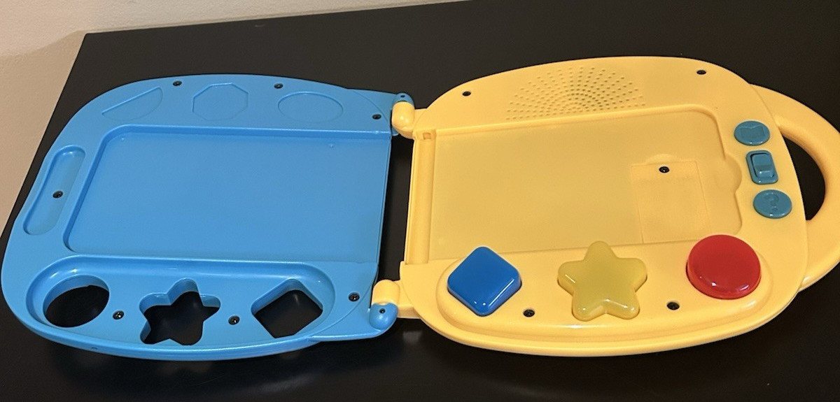 MY FIRST STORY READER with 9 interactive BOOKS & 2 cartridges dated 2005 EUC