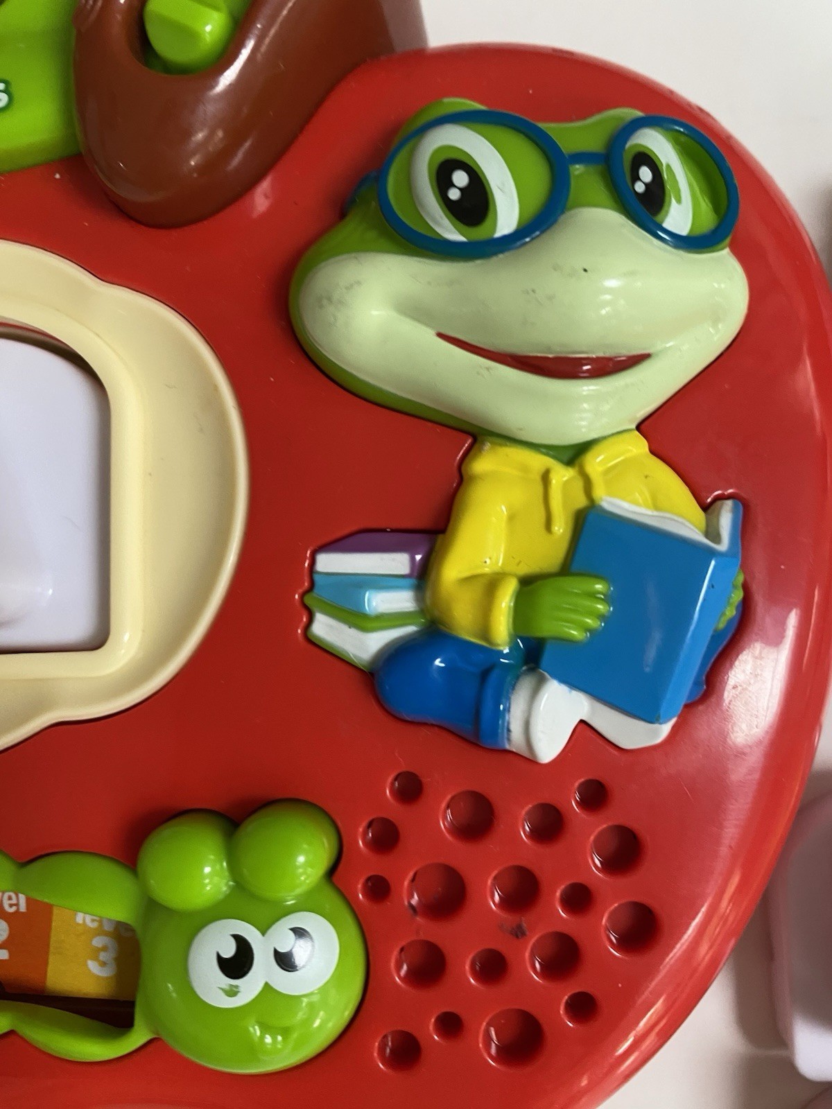 LeapFrog Tad’s Fridge Phonics Teaches Letters and Phonics Magnetic