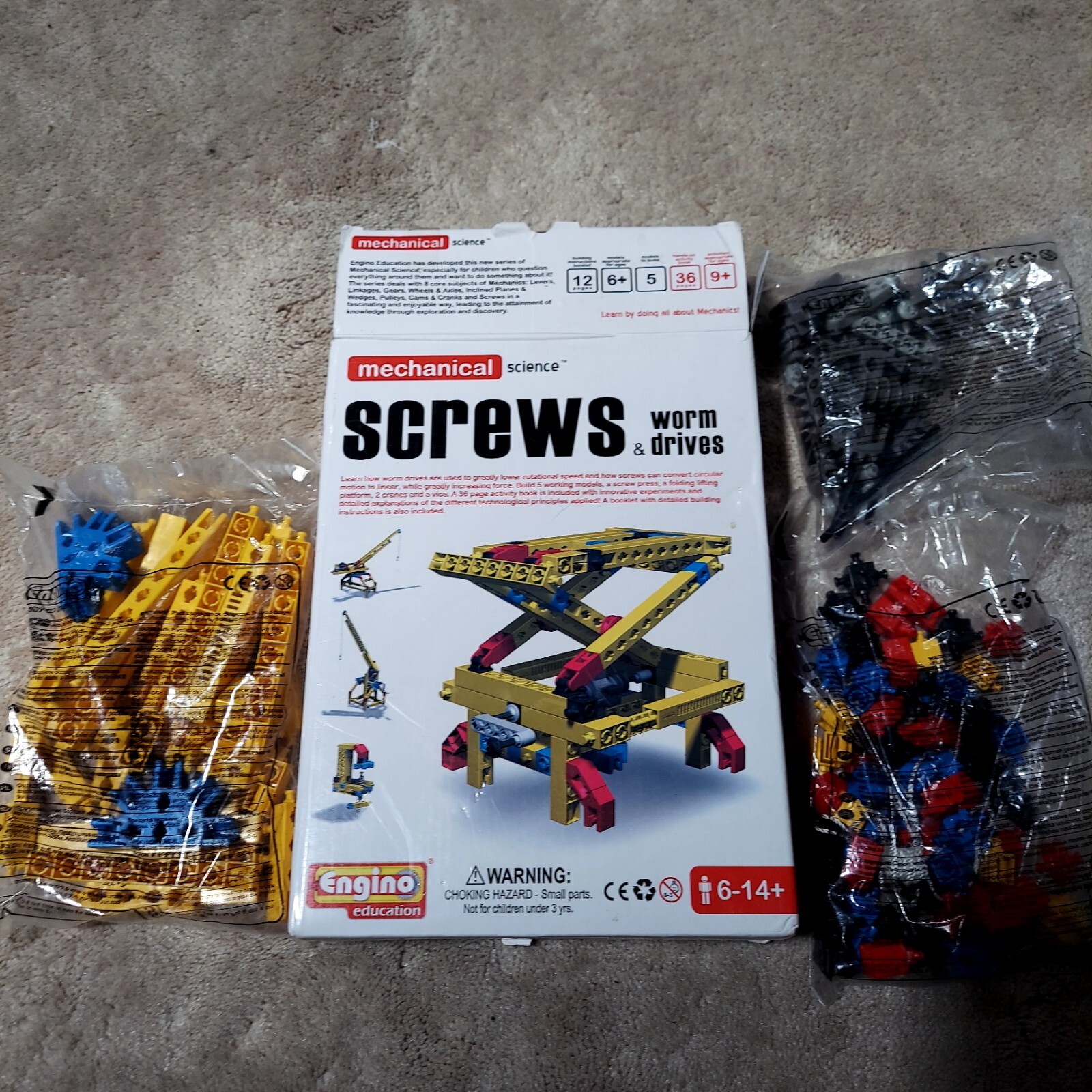 Mechanical Science Screws & Worm Drives Construction Kit by Engino