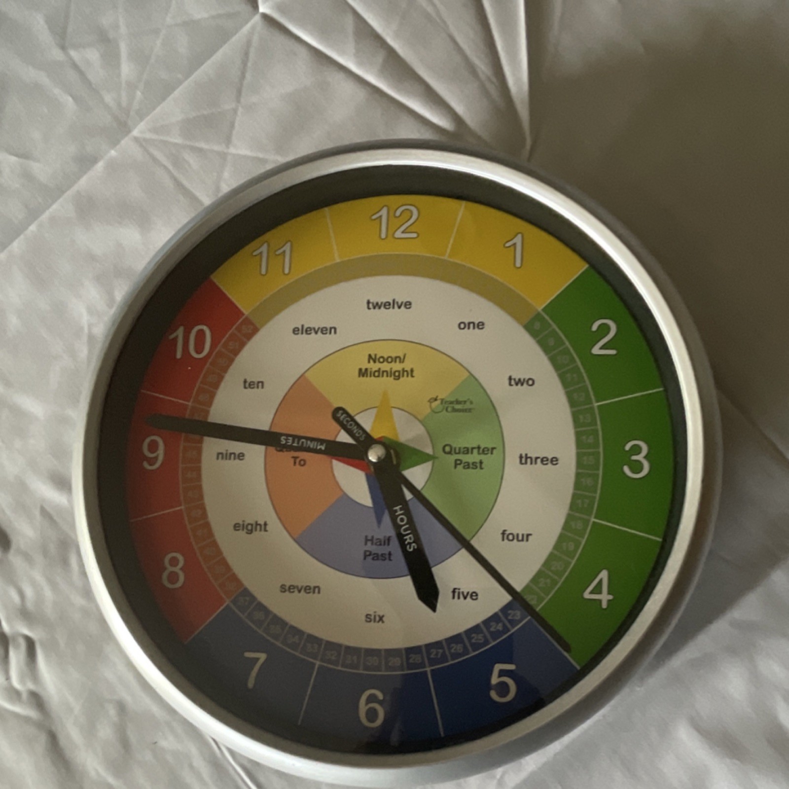Teacher’s Choice Time Teaching Color-Coded Wall Clock for Ages 4-7 8-11 Years