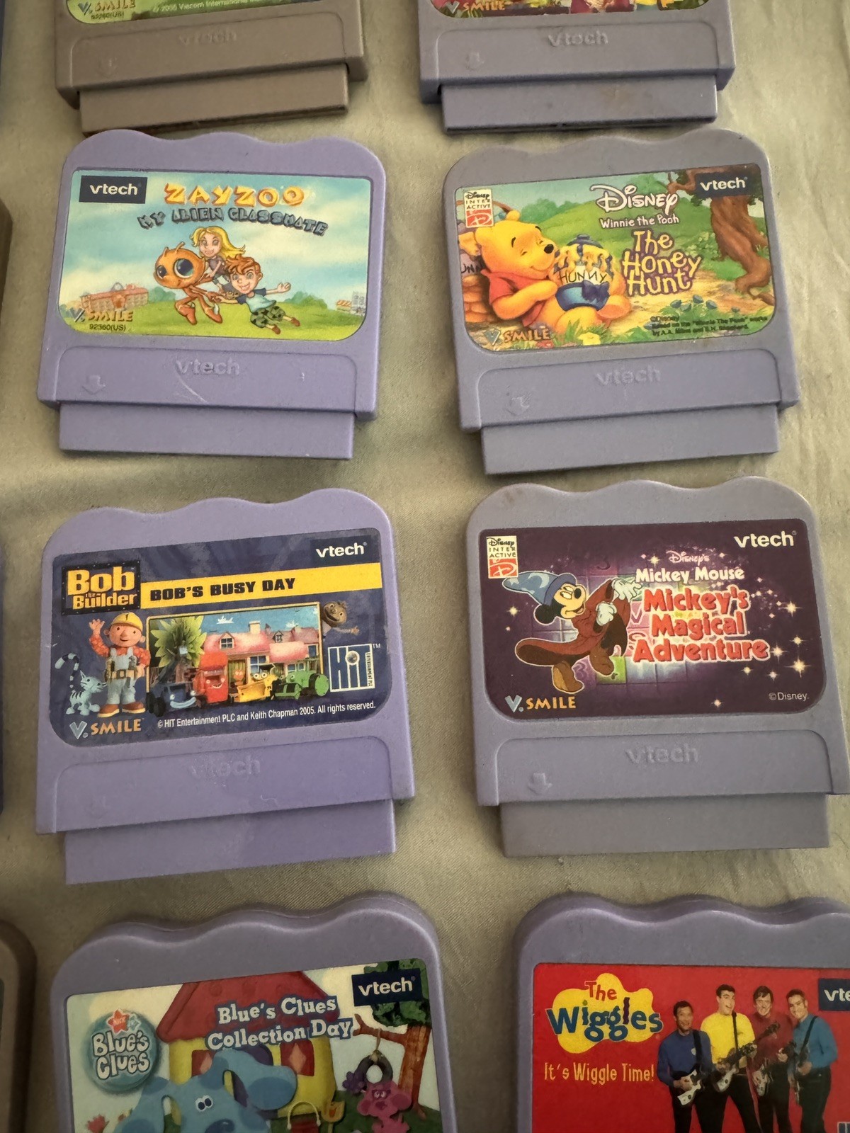 Big 20 VTech V.Smile & V.Motion Game Lot Disney Scooby Doo Spider-Man SpongeBob