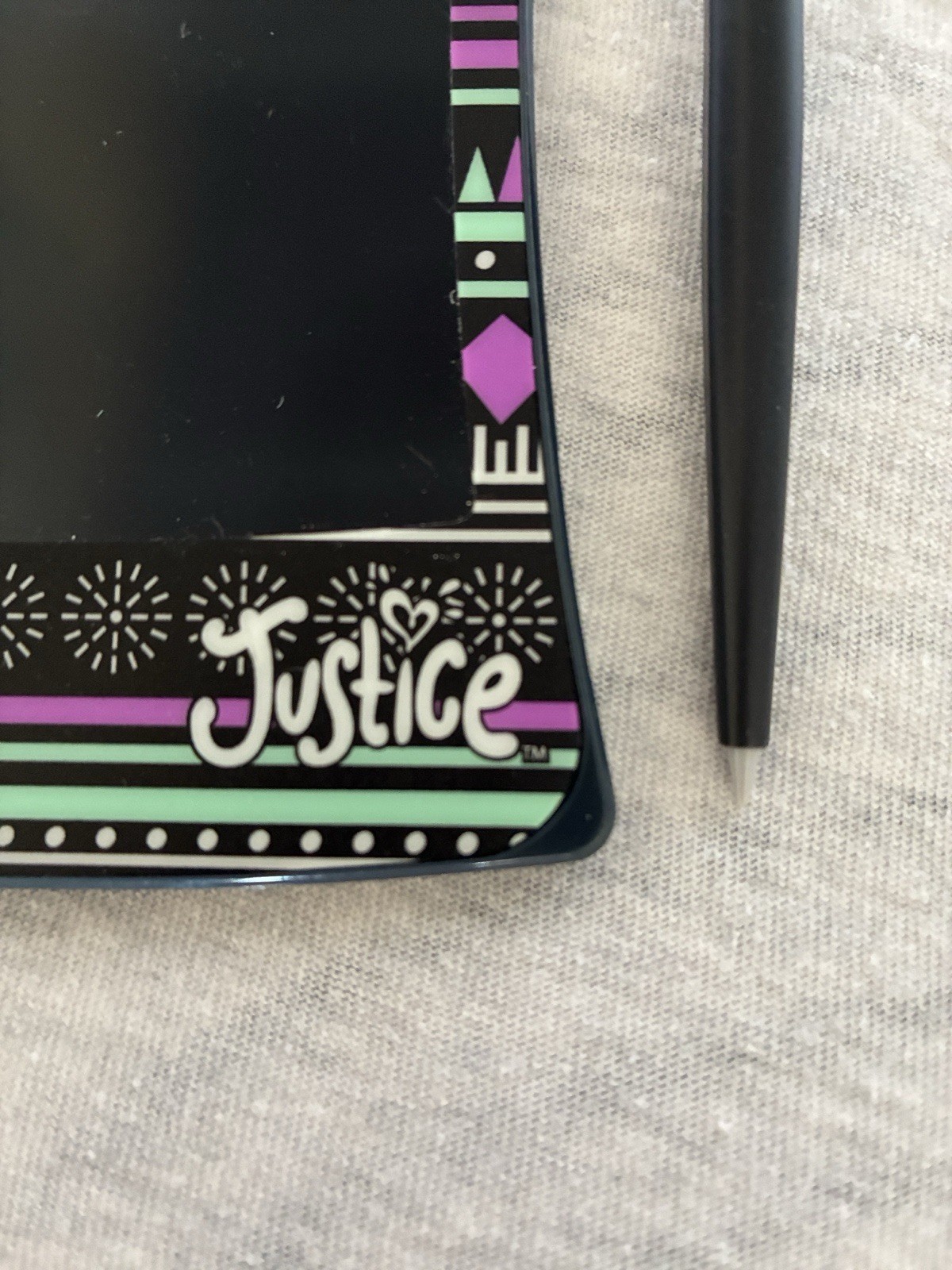 Boogie Board Justice WT13087 LCD Writing Tablet w/ Stylus Girls Black Purple