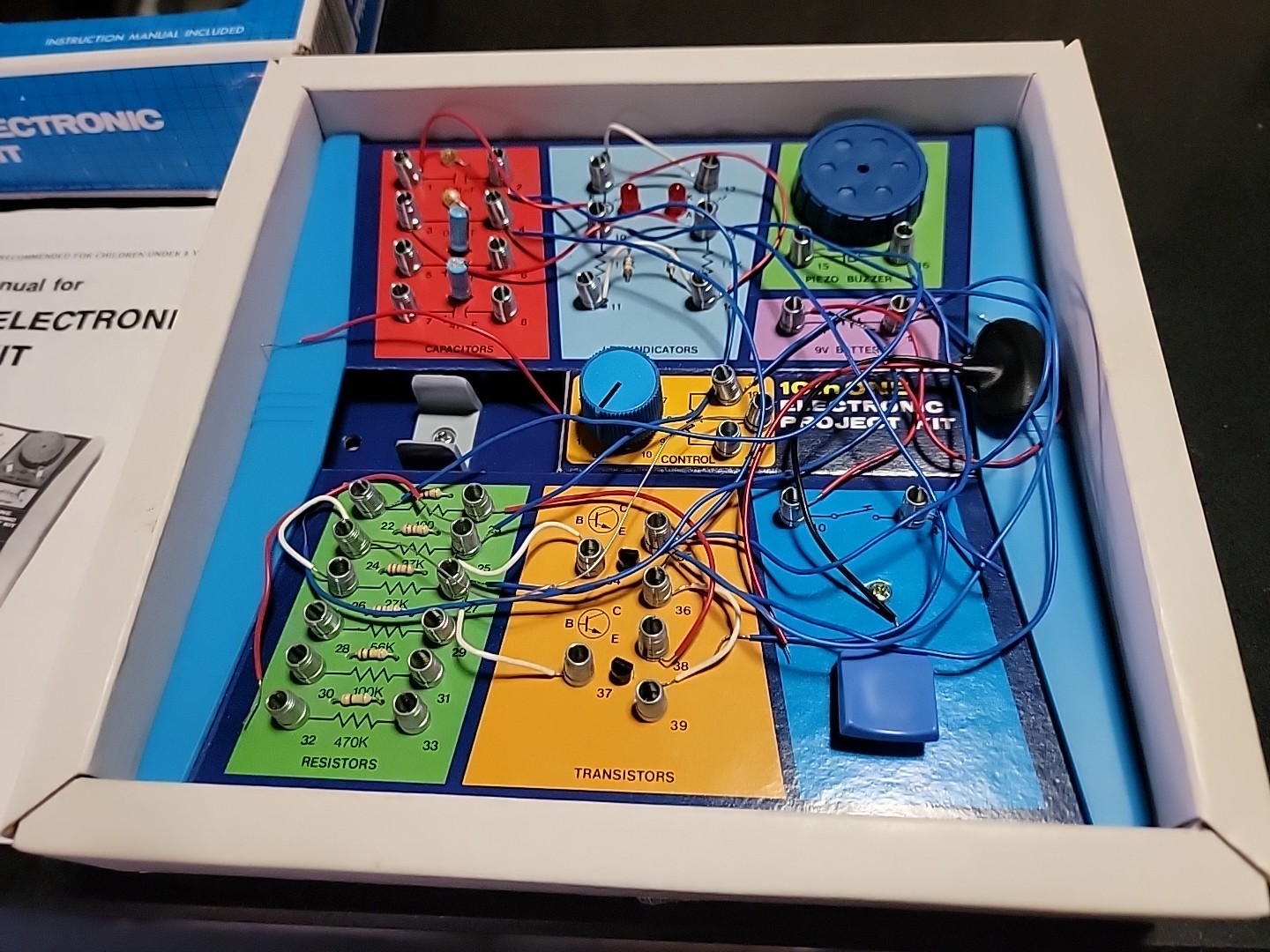 Vintage 1987 Edu Science 10 in One Electronic Project Kit with manual Fast Ship!