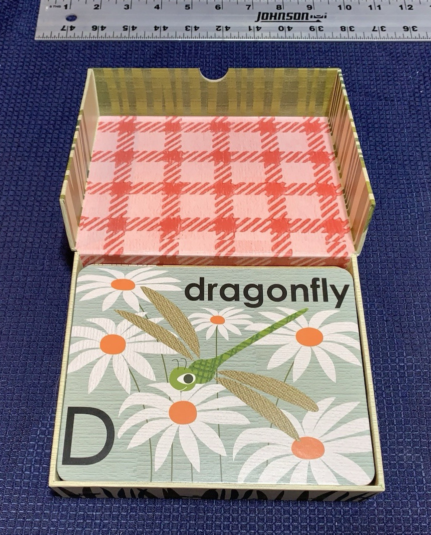 Alphabet Animals Flash Cards – Lisa Dejohn – Sturdy Board Print -Chronicle Books