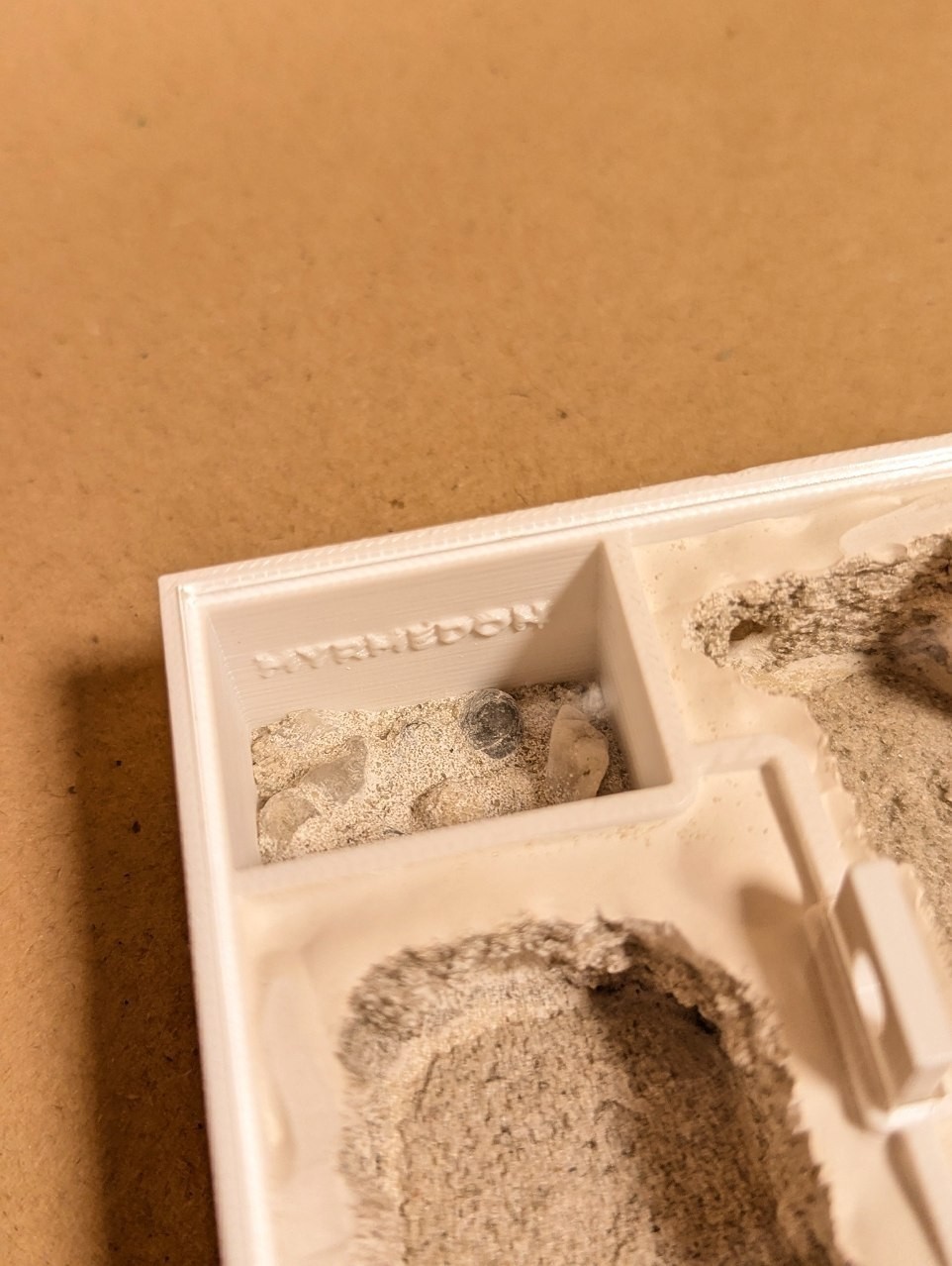 Modular Ant Farm Formicarium 9×9 cm – Light Beige Sand & Standard Plaster
