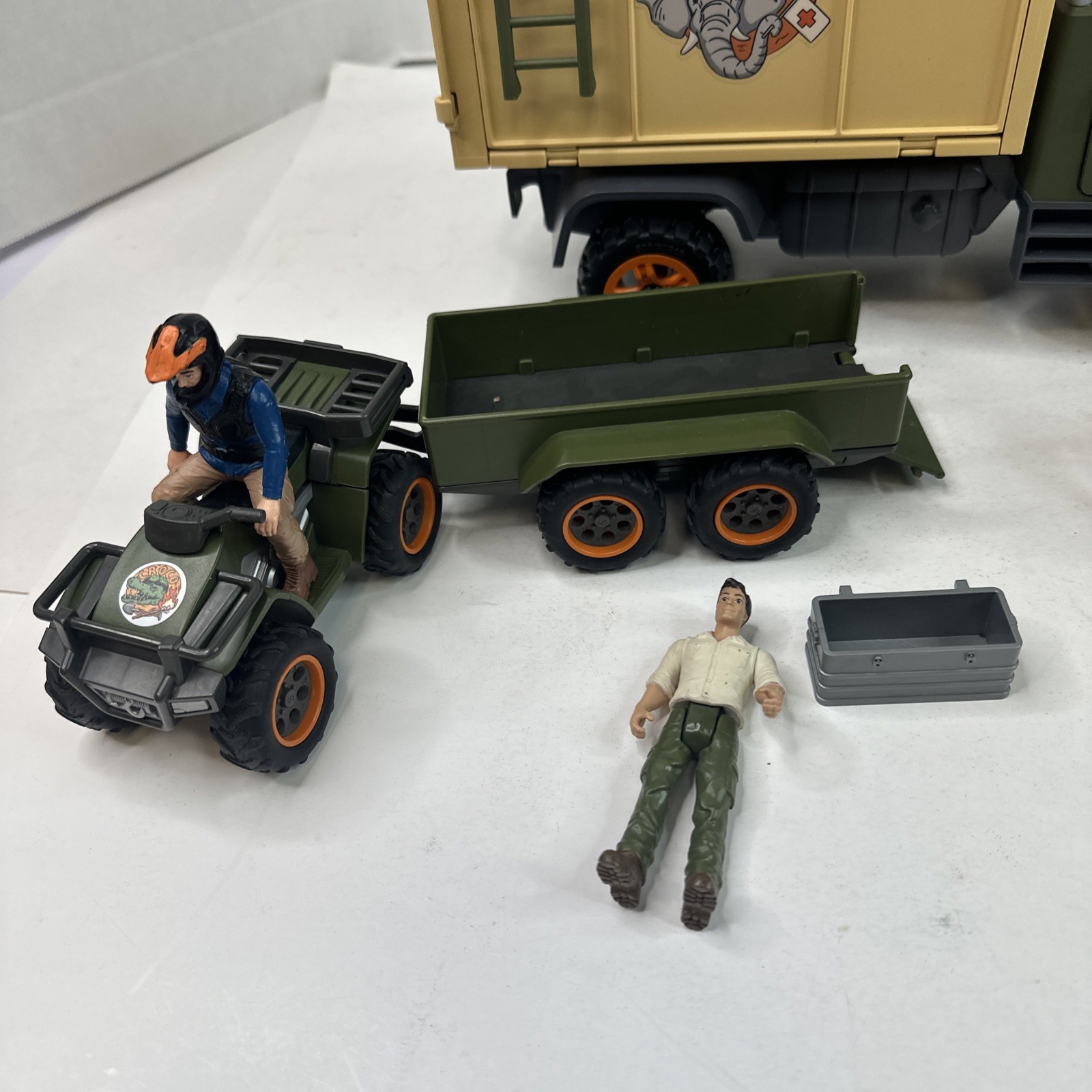 Schleich Animal Rescue Truck, ATV W/Wagon, Figures, Cages