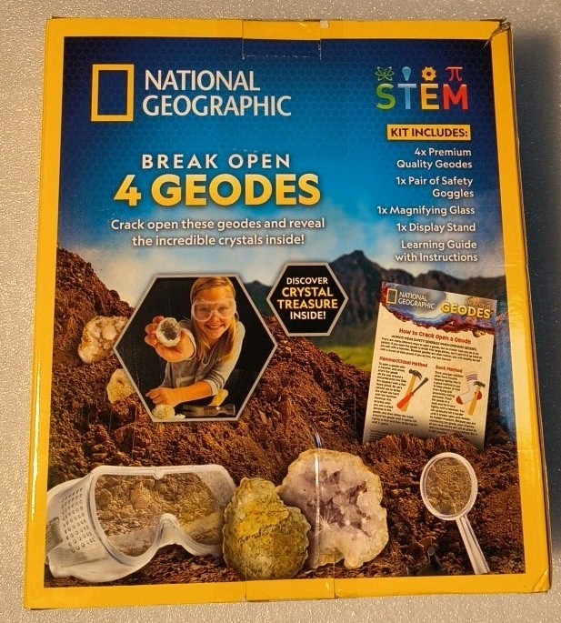 National Geographic NGGEO4 Break Open 4 Geodes Kit STEM Ages 8 And Up