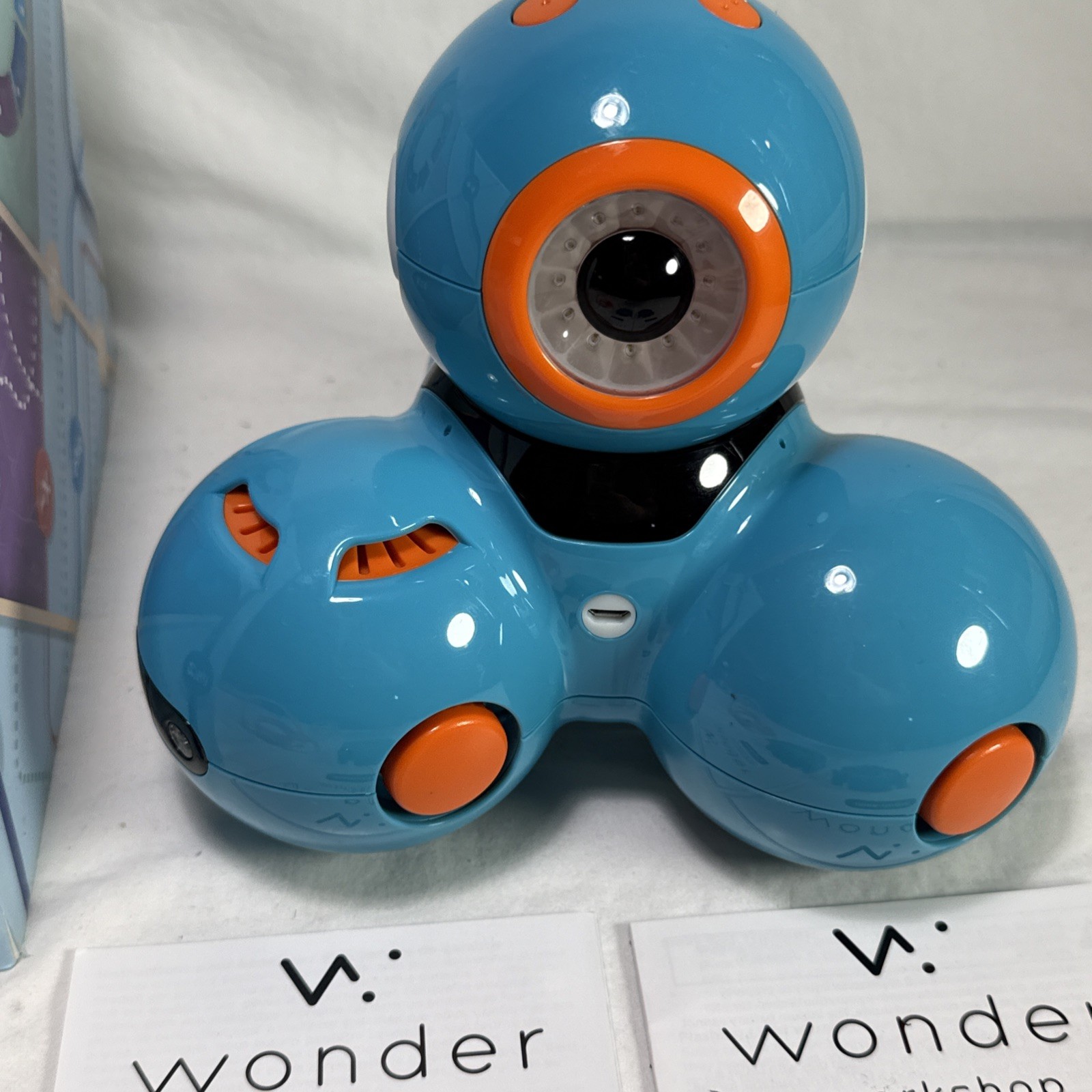 Wonder Workshop DA01 Dash Robot – Blue Tested And Working
