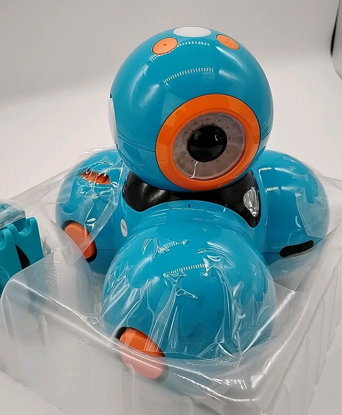 Wonder Workshop DA01 Dash Smart Robot Blue Voice Activated Programmable For Kids
