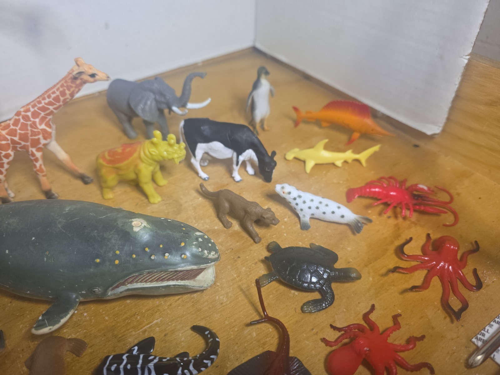 Lot Of Vintage Dinosaurs Ocean Farm Zoo & Safari Animals Figures Lot Of 27 Mix