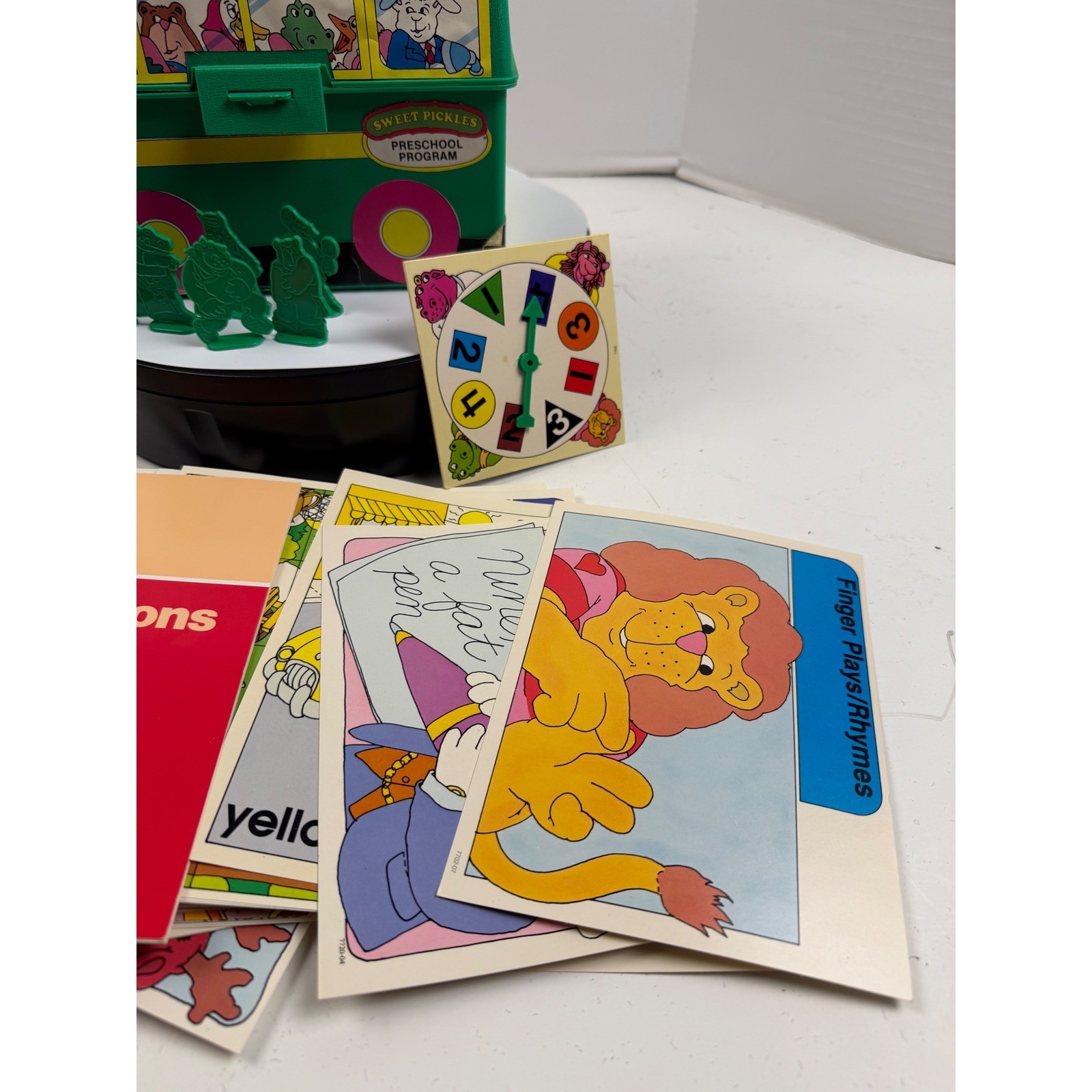 Vintage Sweet Pickles Preschool Program Bus Box Activity Cards ’87 Weekly Reader