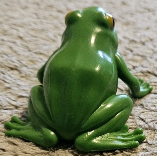 Toy Frog 2.5 Inches Tall
