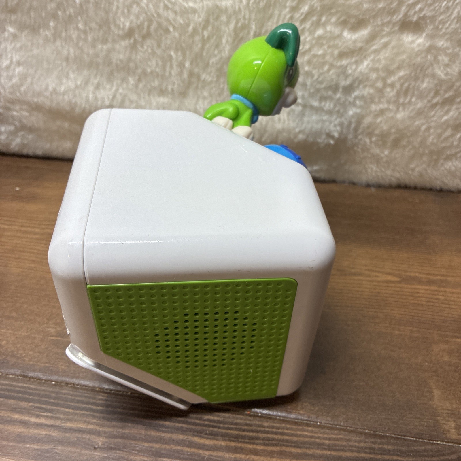 LeapFrog Leapstory Story Cube Songs Poems Stories Sounds Night Light Projector