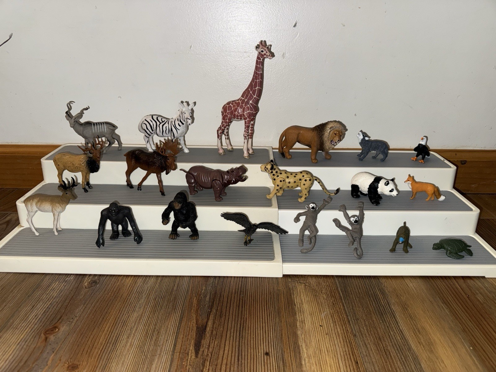 Lot Of 20 Plastic Safari Jungle Zoo Animal Toy Figures By Schleich Safari Etc