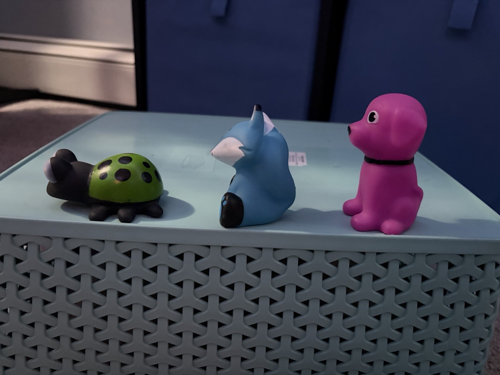 Random Set Of Seven Rubber Animals Squirt Bath Toy