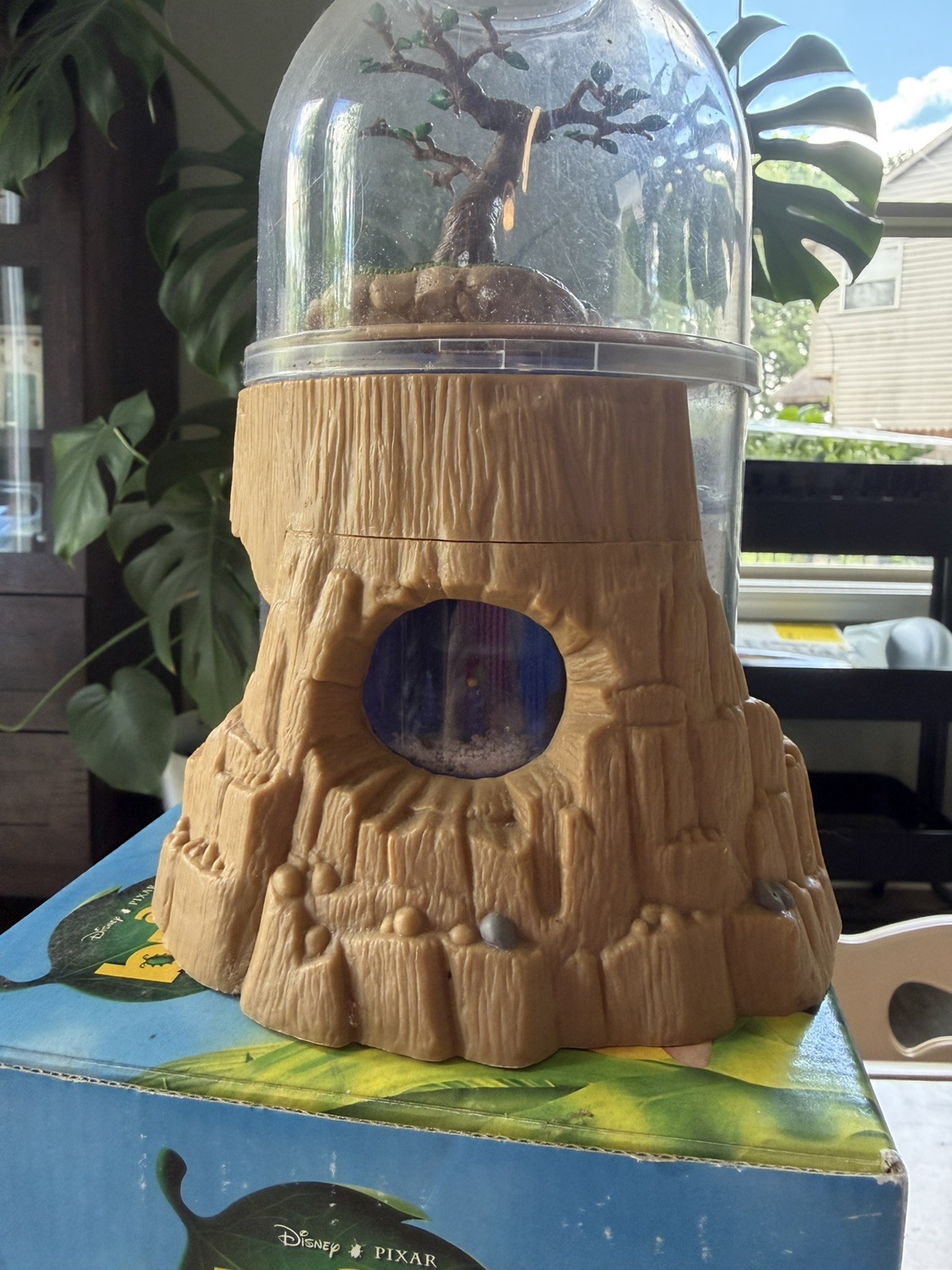 Vintage Disney/Pixar A Bugs Life Ant Island Live Ant Habitat/Farm (No Ants) 1998