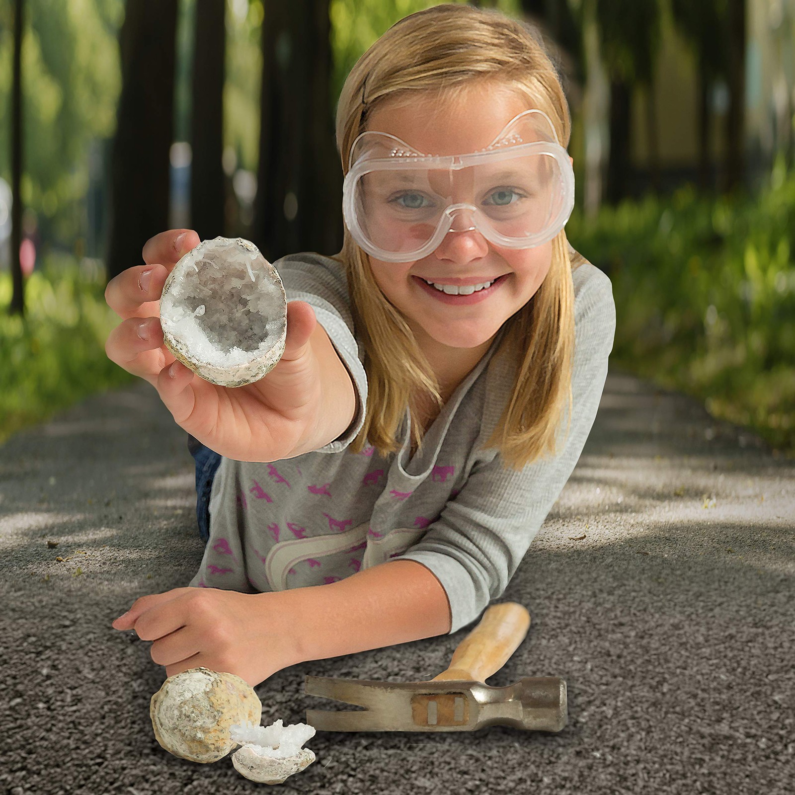 Moroccan Geodes 25 Large (1″-3″) Kit with Safety Goggles – Fun Family STEM