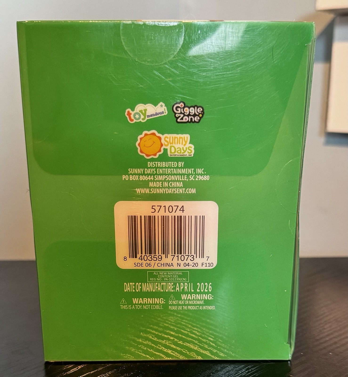 NEW Authentic Sunny Days Viral Squeeezy Peach Squeeze Squishy Toy NIB