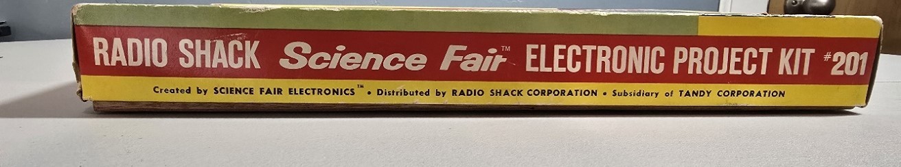 1967 Radio Shack Science Fair Electronic Project Kit #201 – Untested-incomple