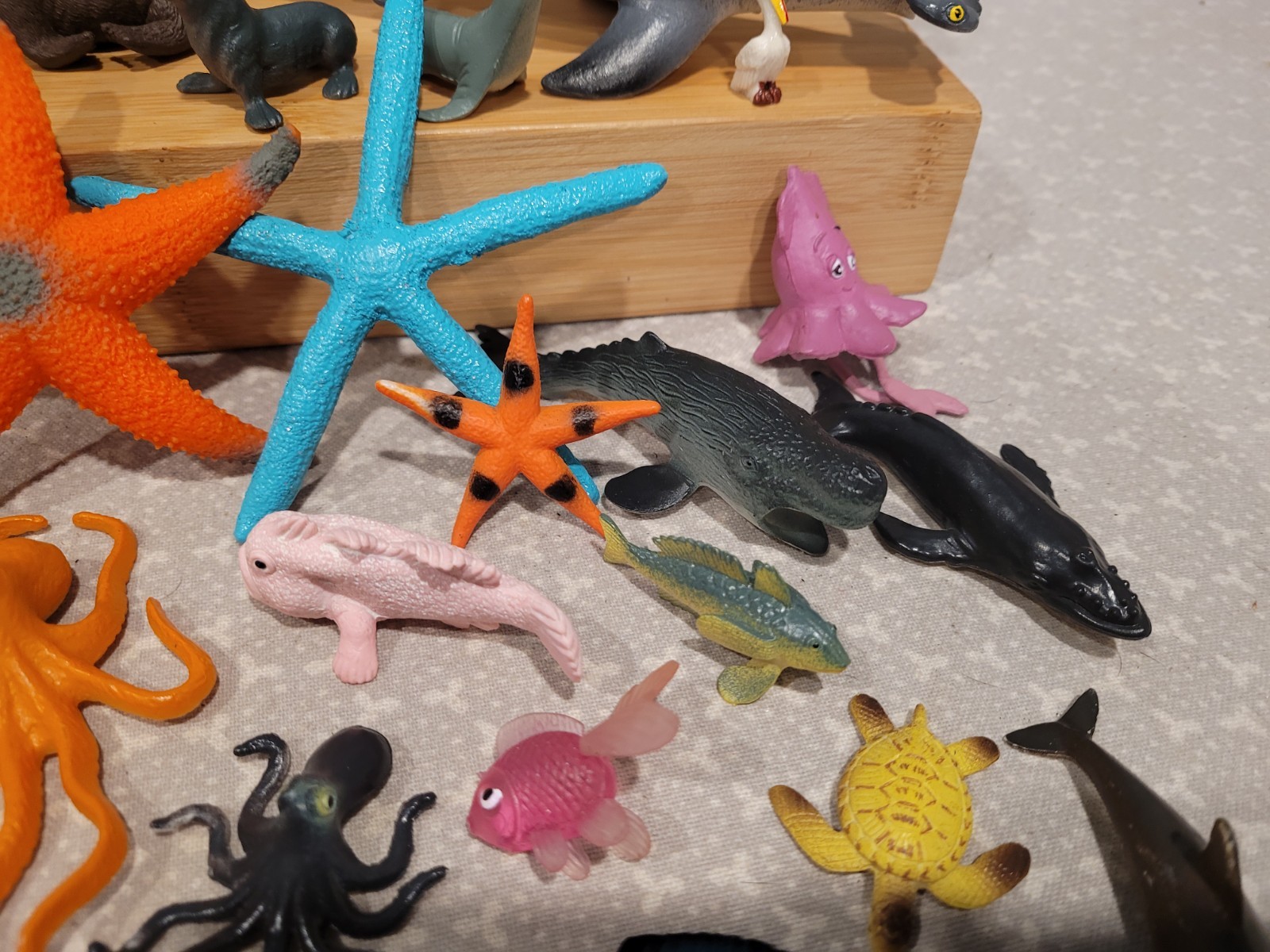 Dolphin Seal Fish Octopus Penguin Shark Marine Ocean Animal Figure Lot 50+ Pcs