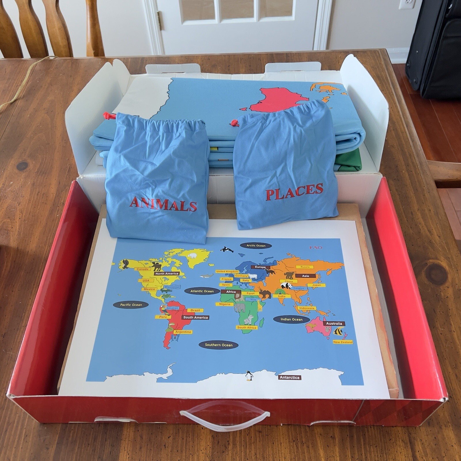 FAO Schwarz 52″ Big World Map Hanging Play Map 60 Removable Pcs Complete in Box