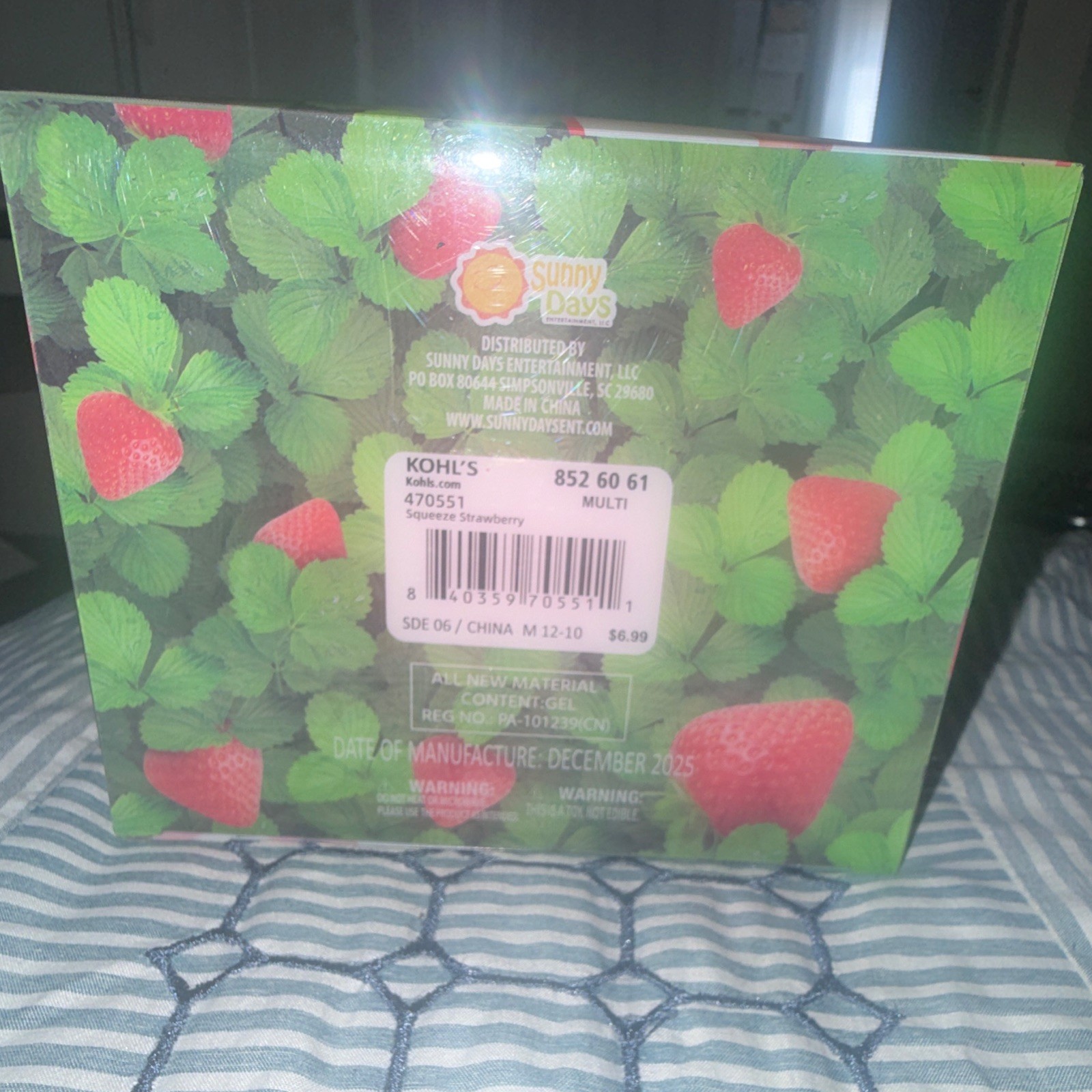 Sunny Days Entertainment Squeeeeze Strawberry Gel Squeeze Toy Red/Green 470551