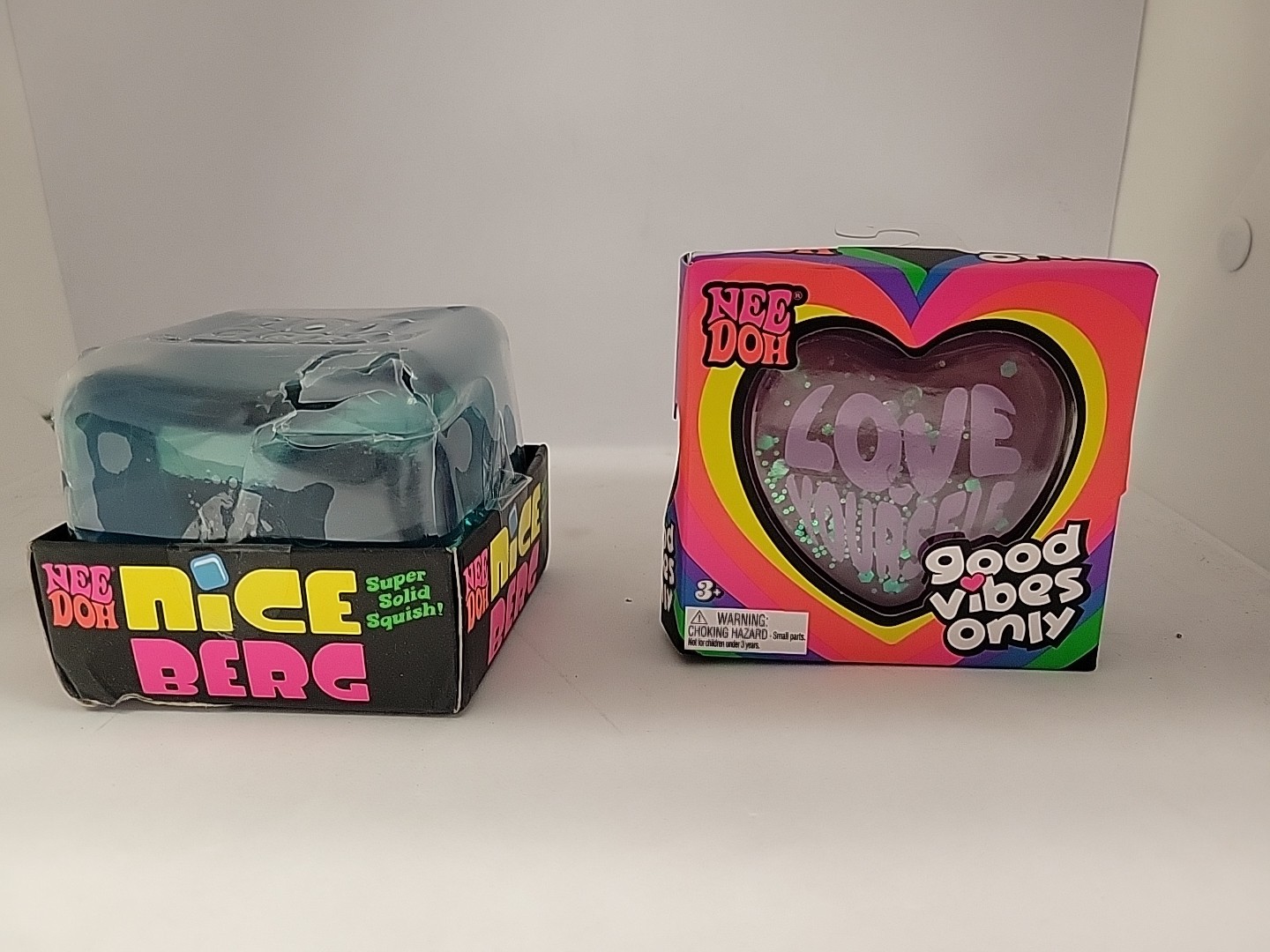 NeeDoh Nice Berg and Good Vibes Only – Open Box – E-B2
