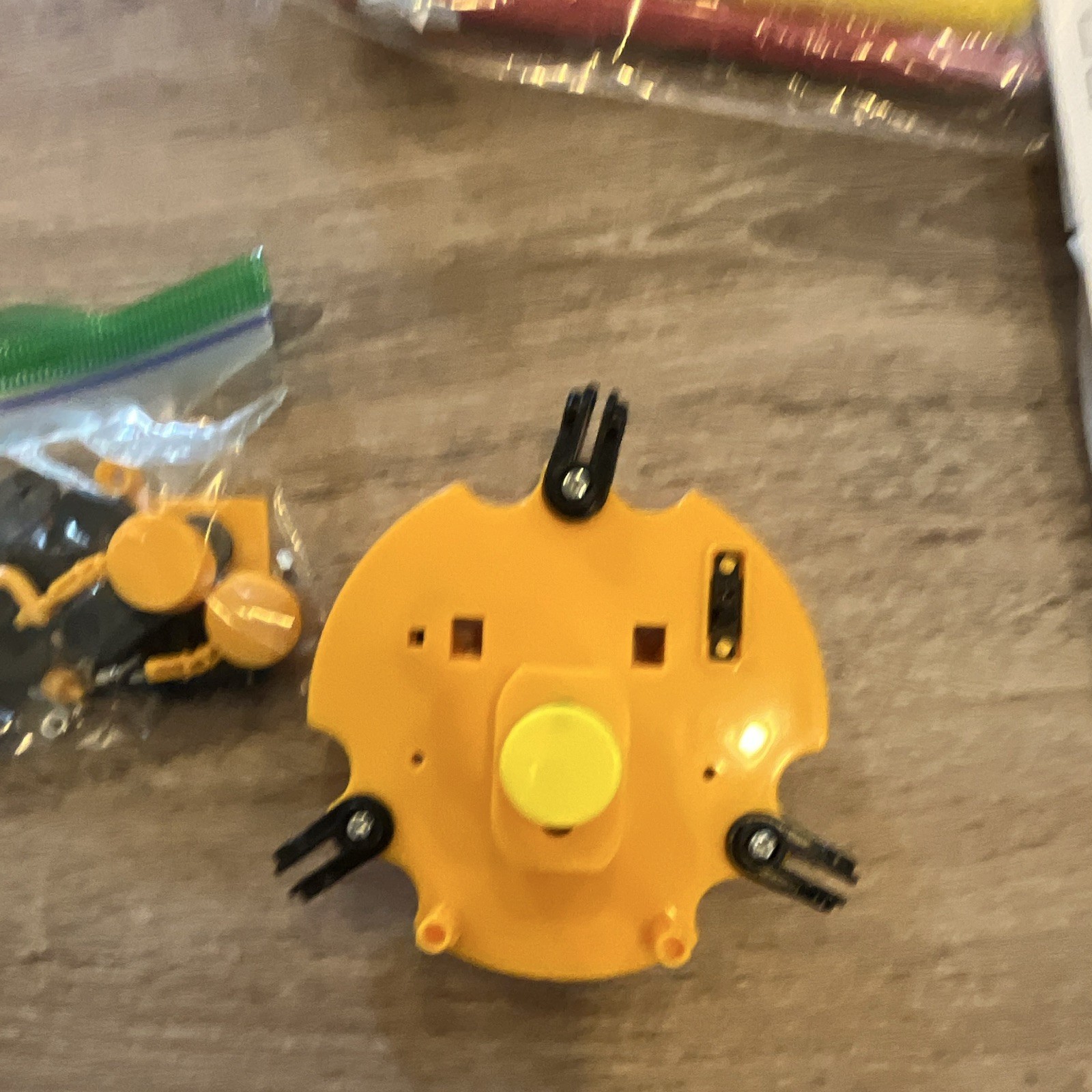 4M KidzRobotix Doodling Robot STEM Electronics Kit, Ages 8+, 2018