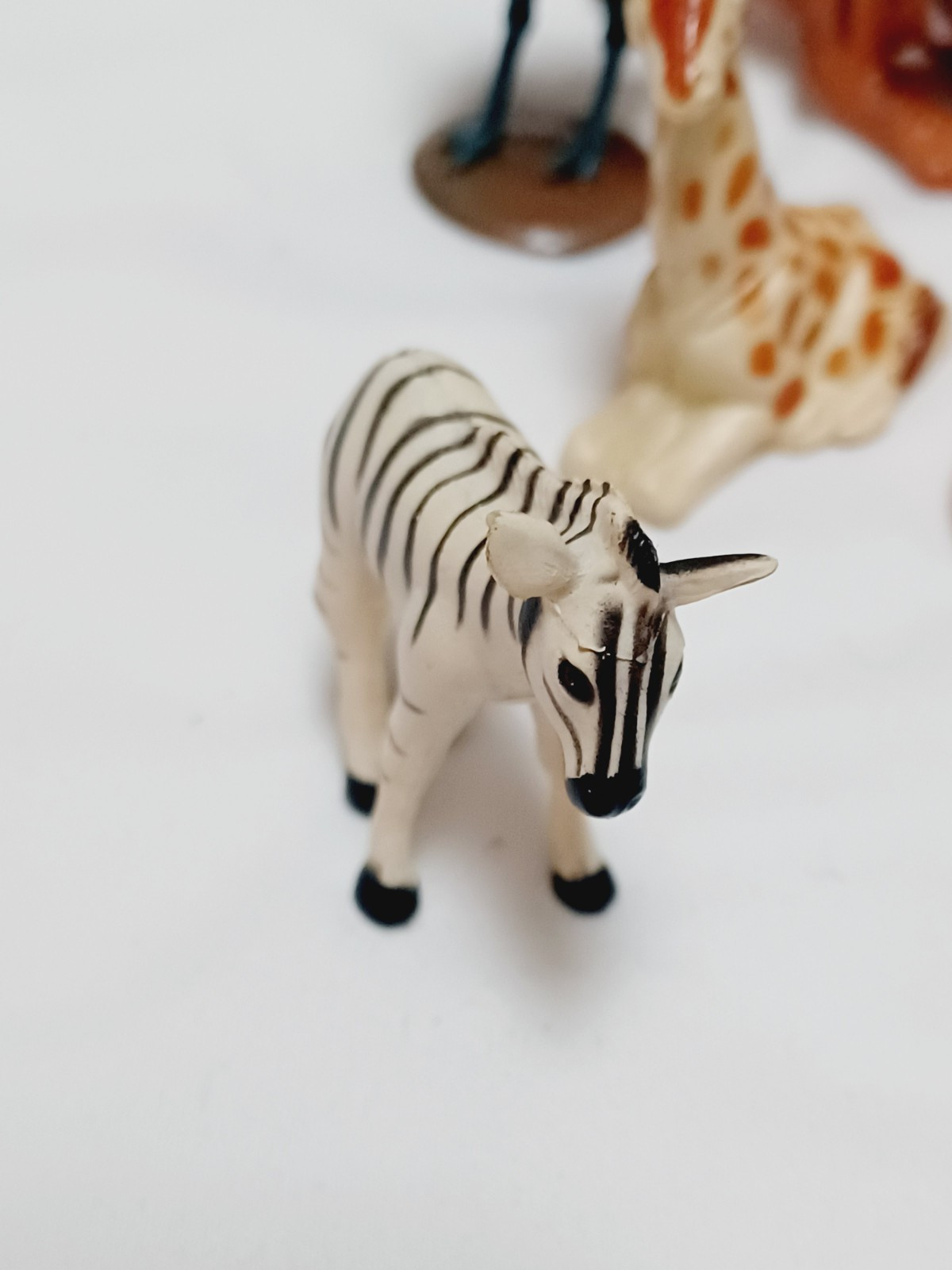 K&M Safari animals Small Pretend Play Wildlife Lot Of 10 Tiger Zebra Giraffe Etc