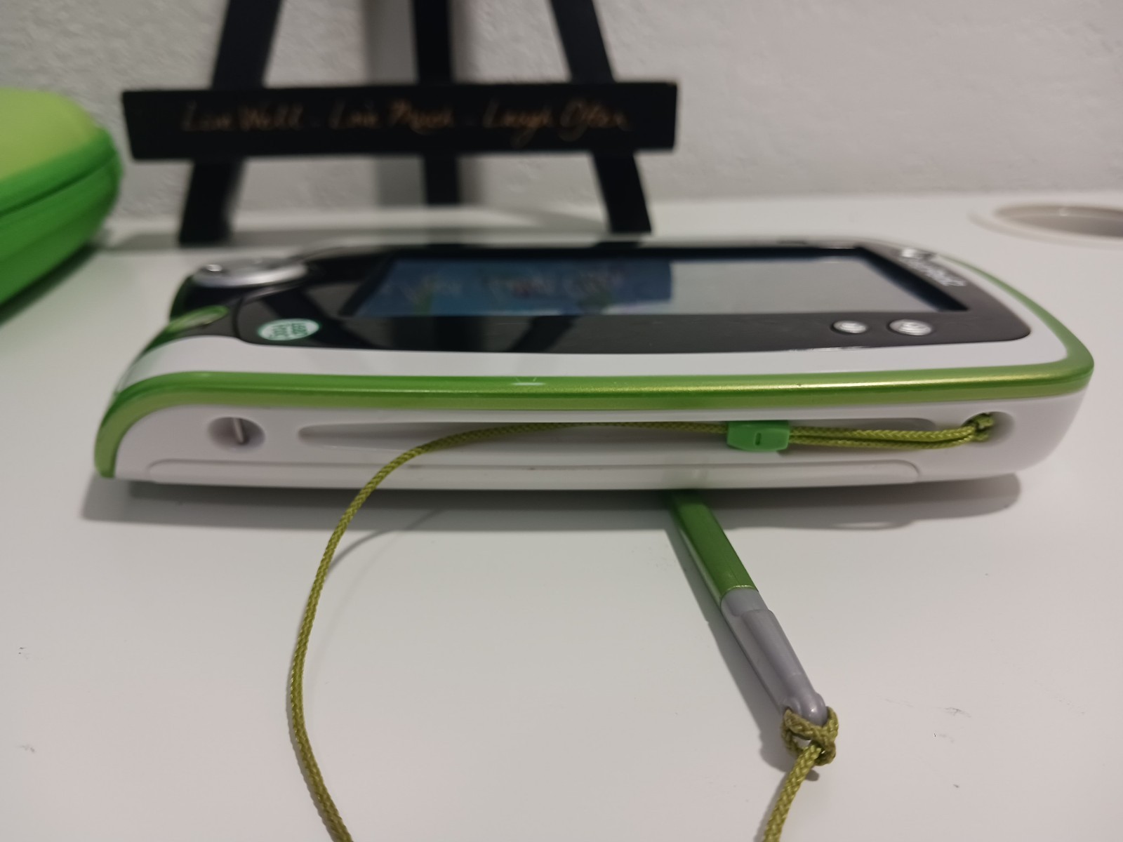 LeapFrog LeapPad 2 Explorer Learning System + Green Case + 14 Preloaded Games