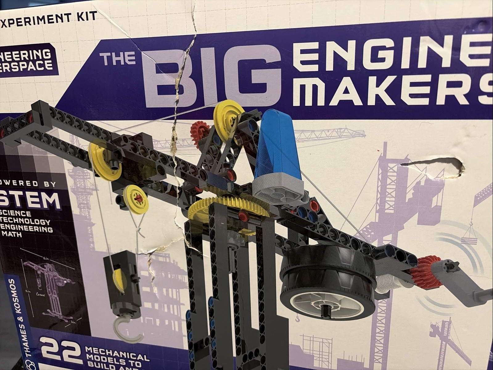 Thames & Kosmos Big Engineering Makerspace Science Kit -NEW