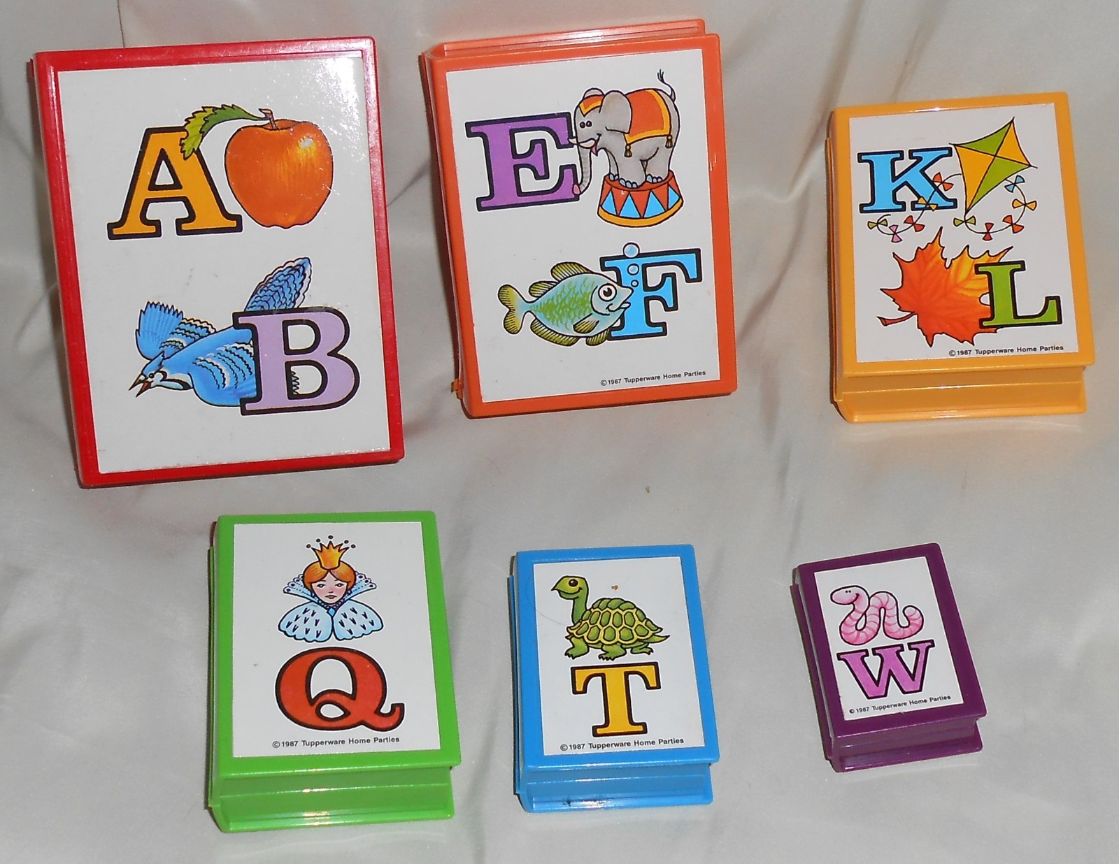 Vintage TupperToys 1987 Tupperware Alphabet Nesting Books (Complete) Damaged