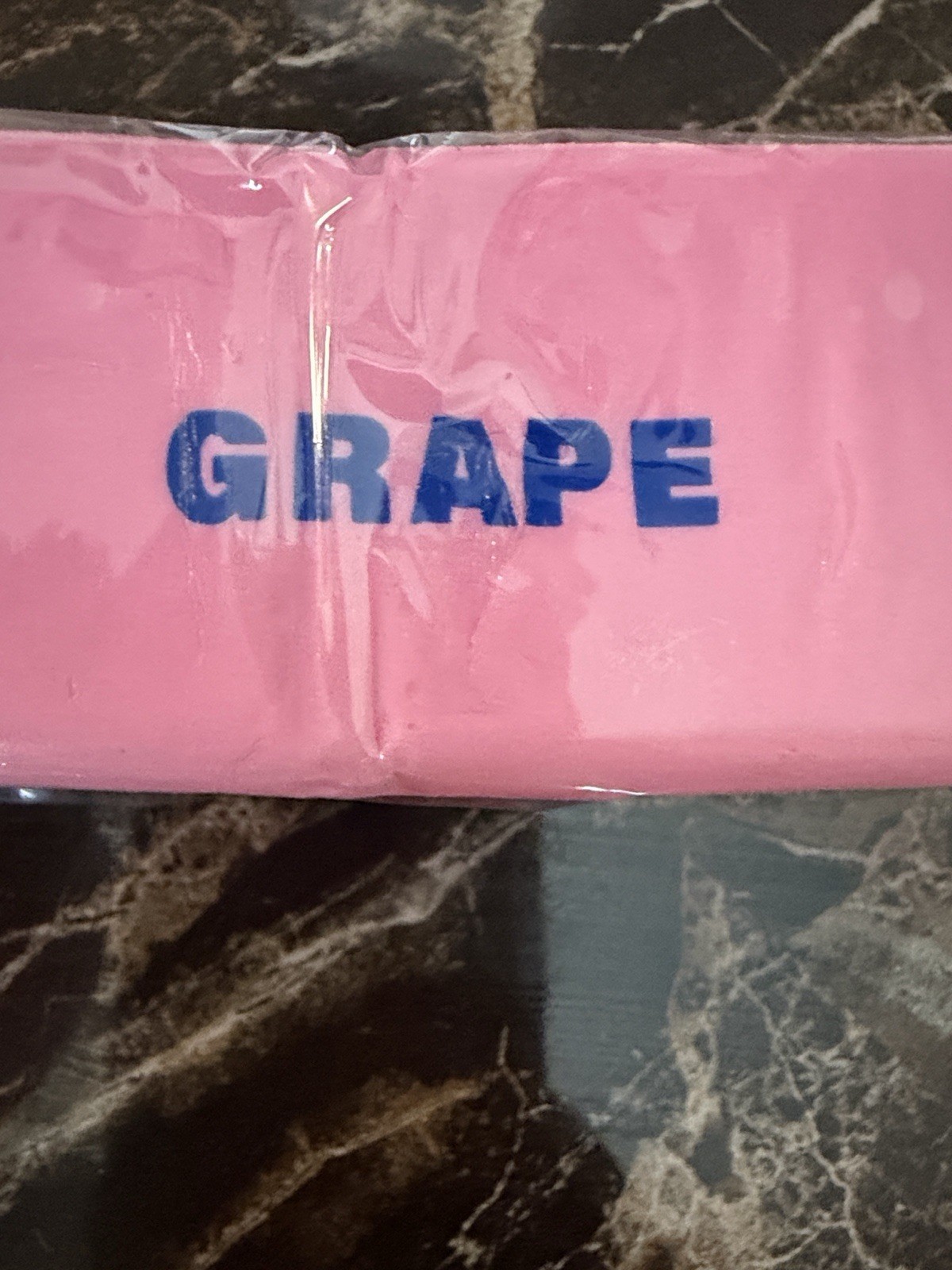 Squishy, Grape Scent, Pink Rectangular Wrapped Bar, 1.6 oz (50g)