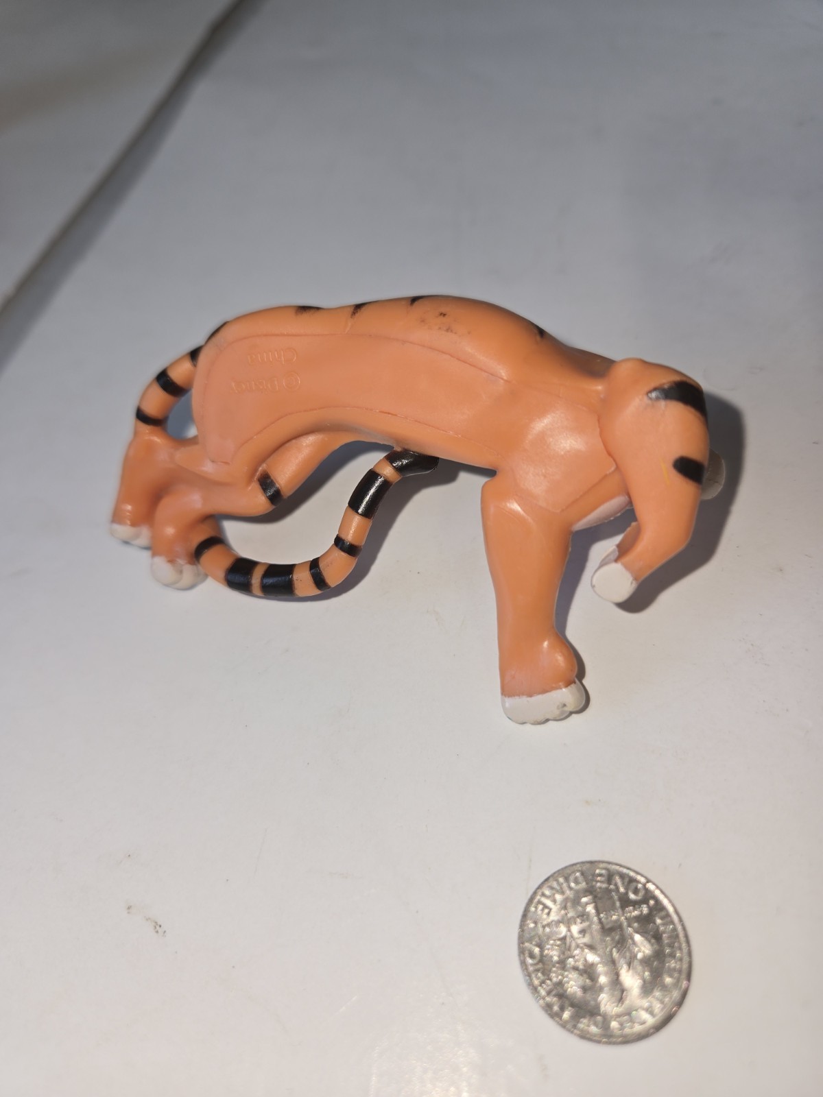 Disney Store Aladdin Jasmine’s Tiger Rajah PVC Figure Laying Down 4″