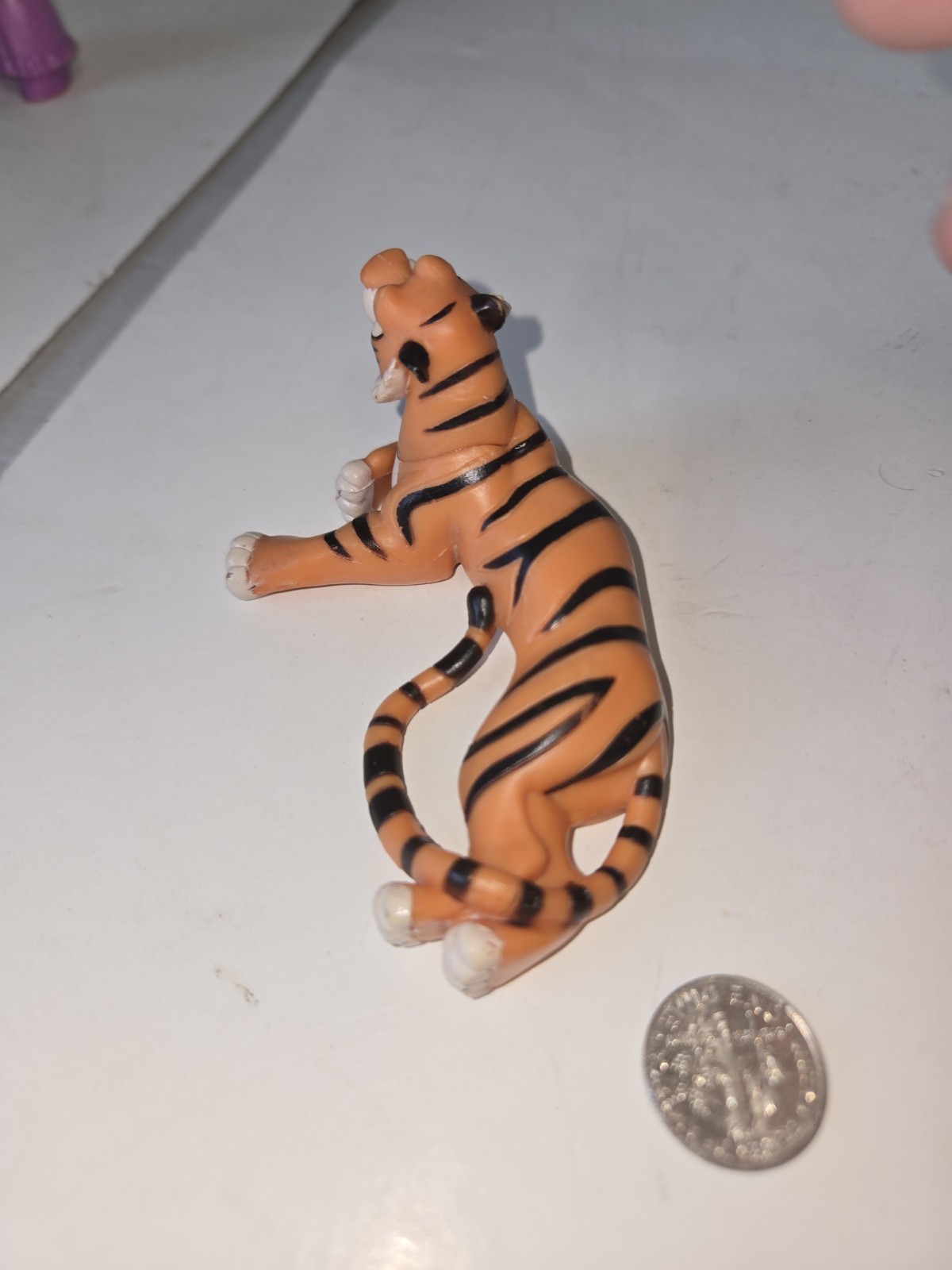 Disney Store Aladdin Jasmine’s Tiger Rajah PVC Figure Laying Down 4″