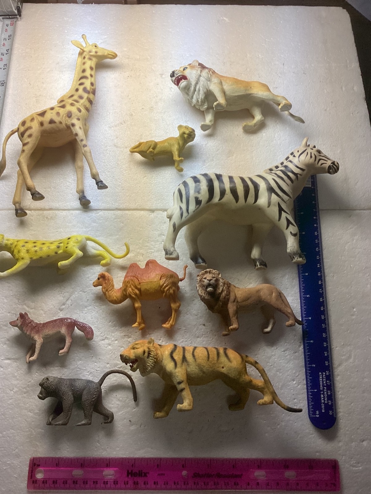 Vintage Mixed Plastic Safari Zoo Jungle Wild Animals Lot of 10.