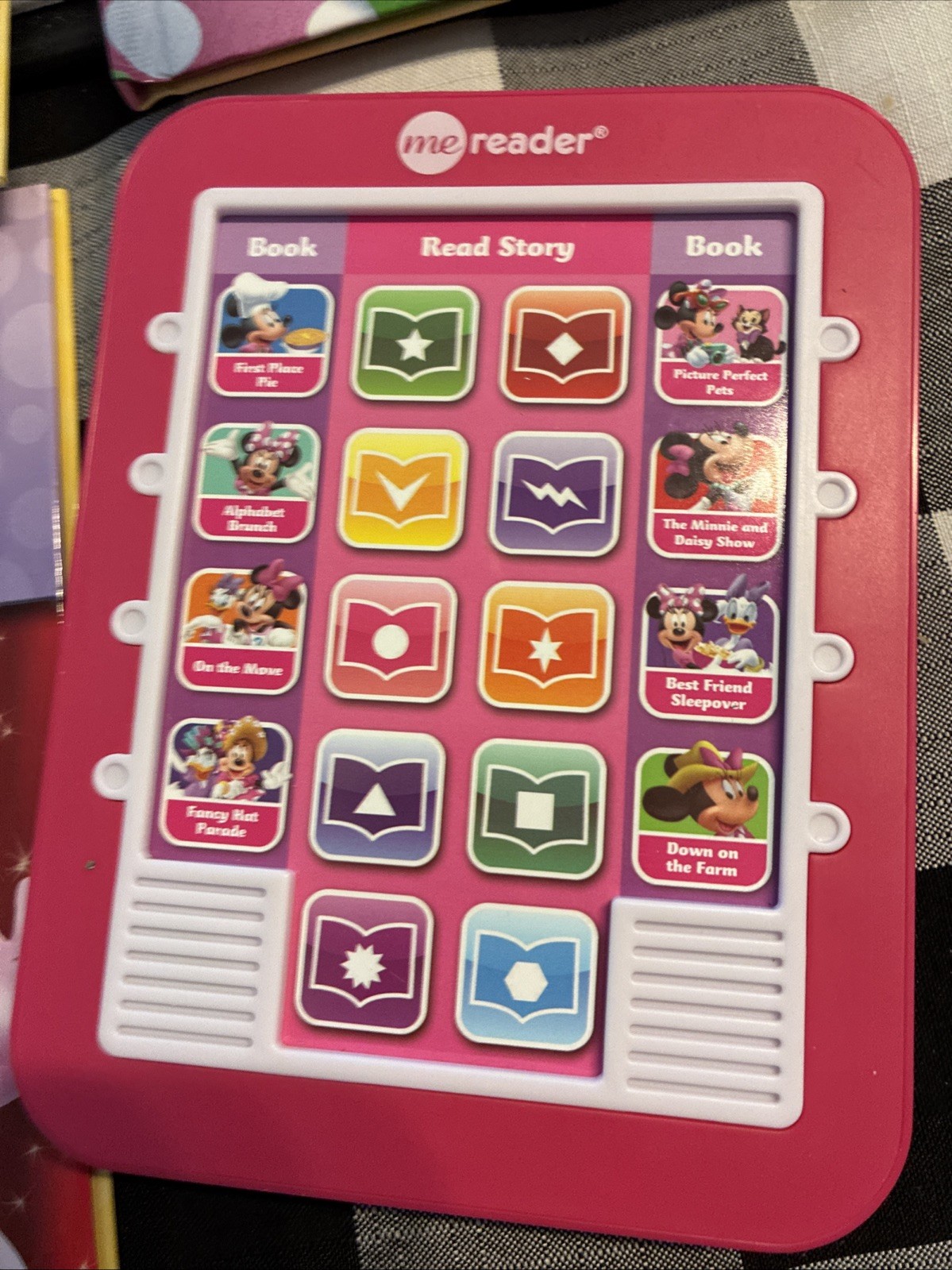 Disney Jr. Story Reader Me Reader plus Lot of 8 Books Minnie Mouse with e-reader