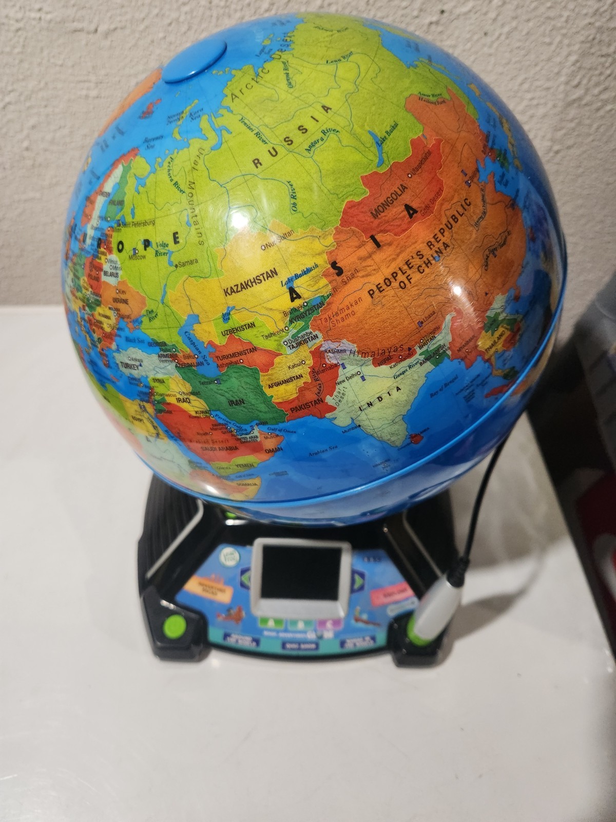LeapFrog Magic Adventures Globe – 80-605401-Educational for kids 4 years and up