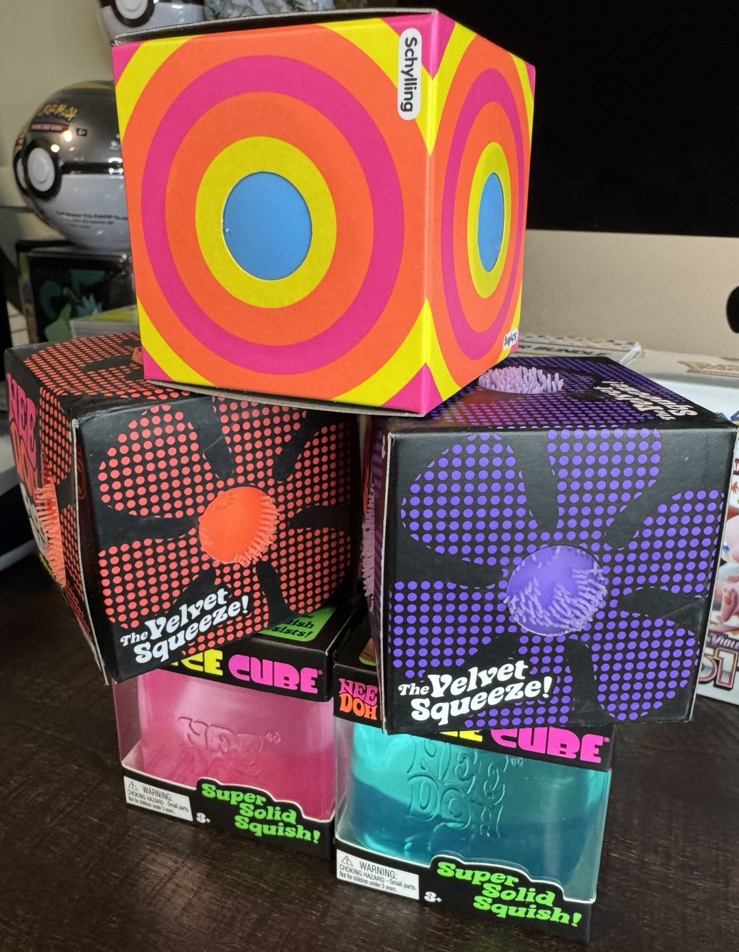 Needoh Schylling Nice Cube Flower Power Color Changing 5 Lot Blue PINK Purple Og