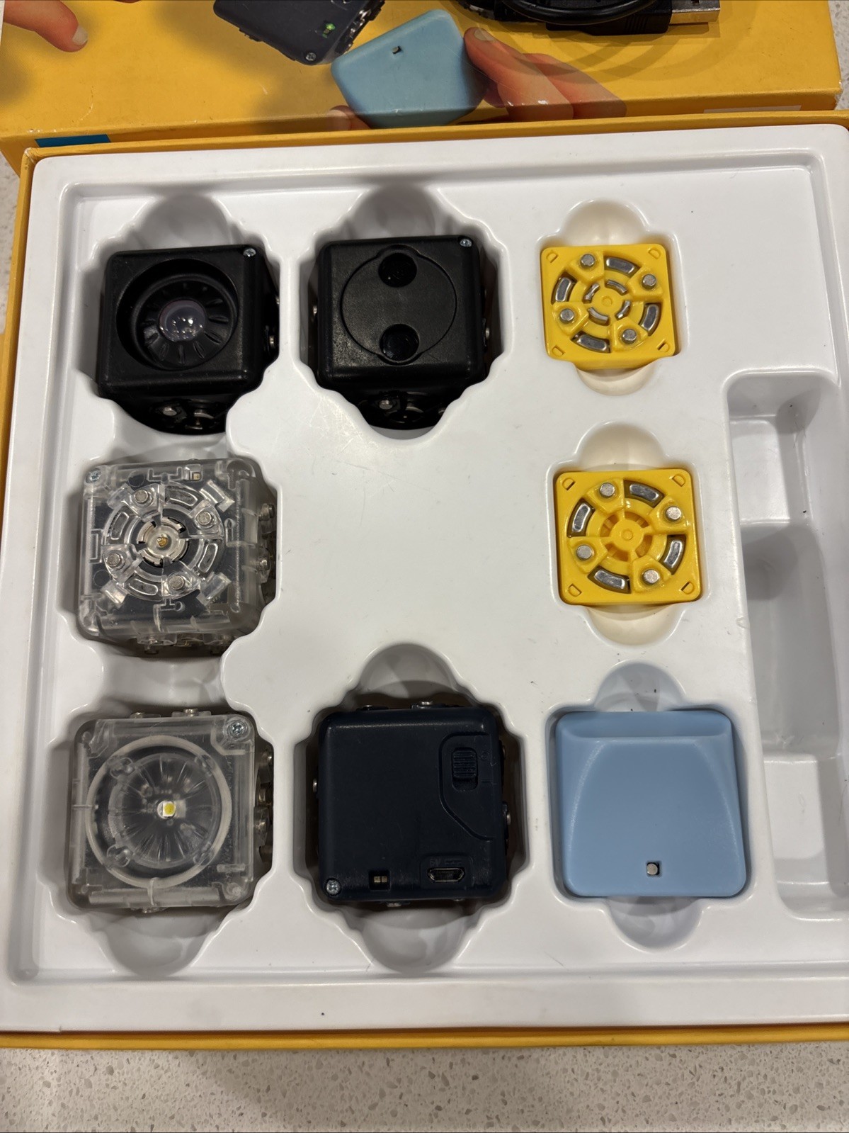 Discovery Set Cubelets-App Enriched Robot See Description