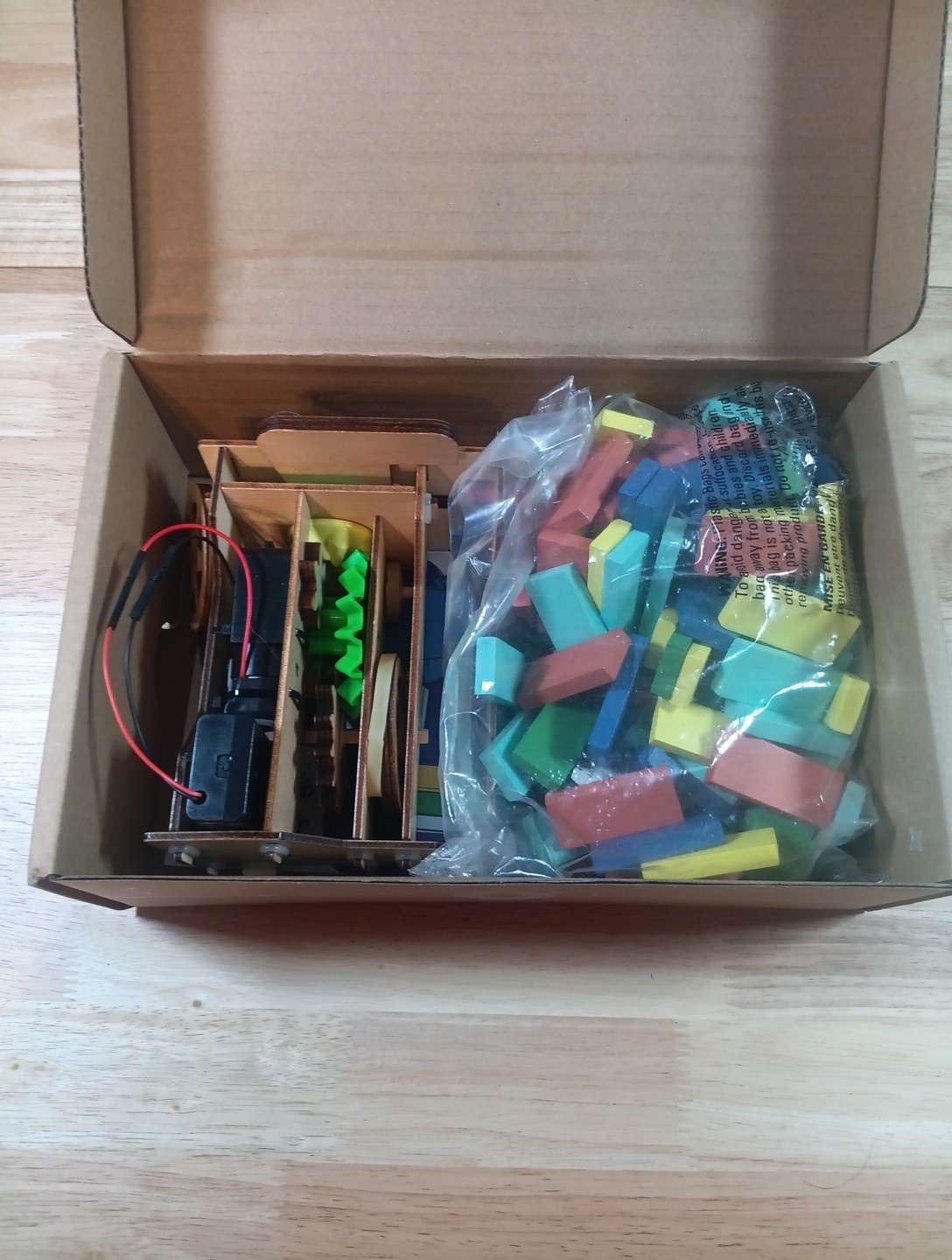 Kiwi Co Tinker Crate Domino Machine, Explore Stem And Learn Engineering New