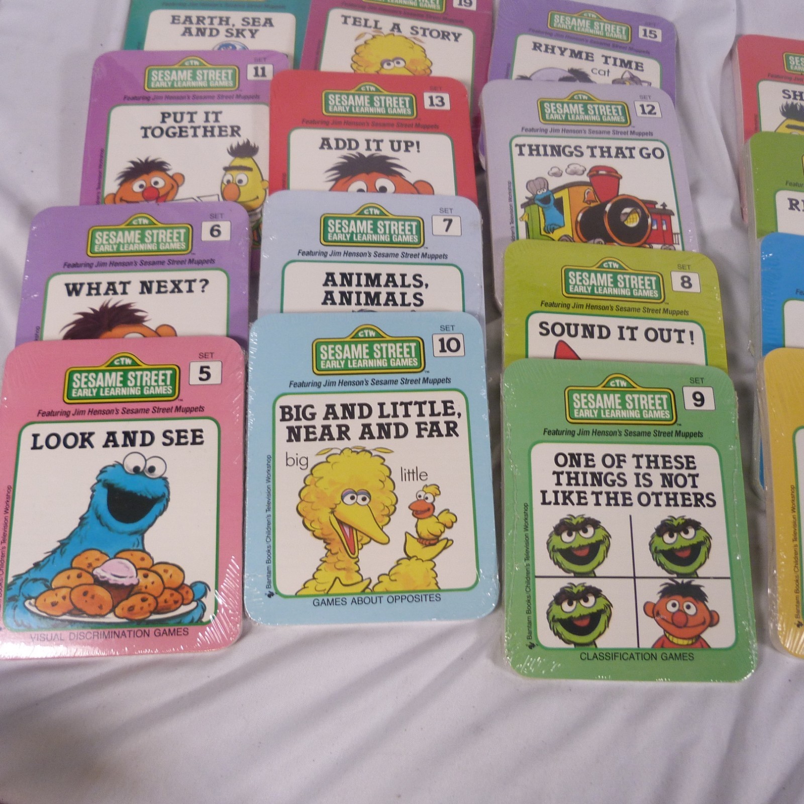 Sesame Street Early Learning Games Card Set-20 w/Dividers & Case 1989 unopened
