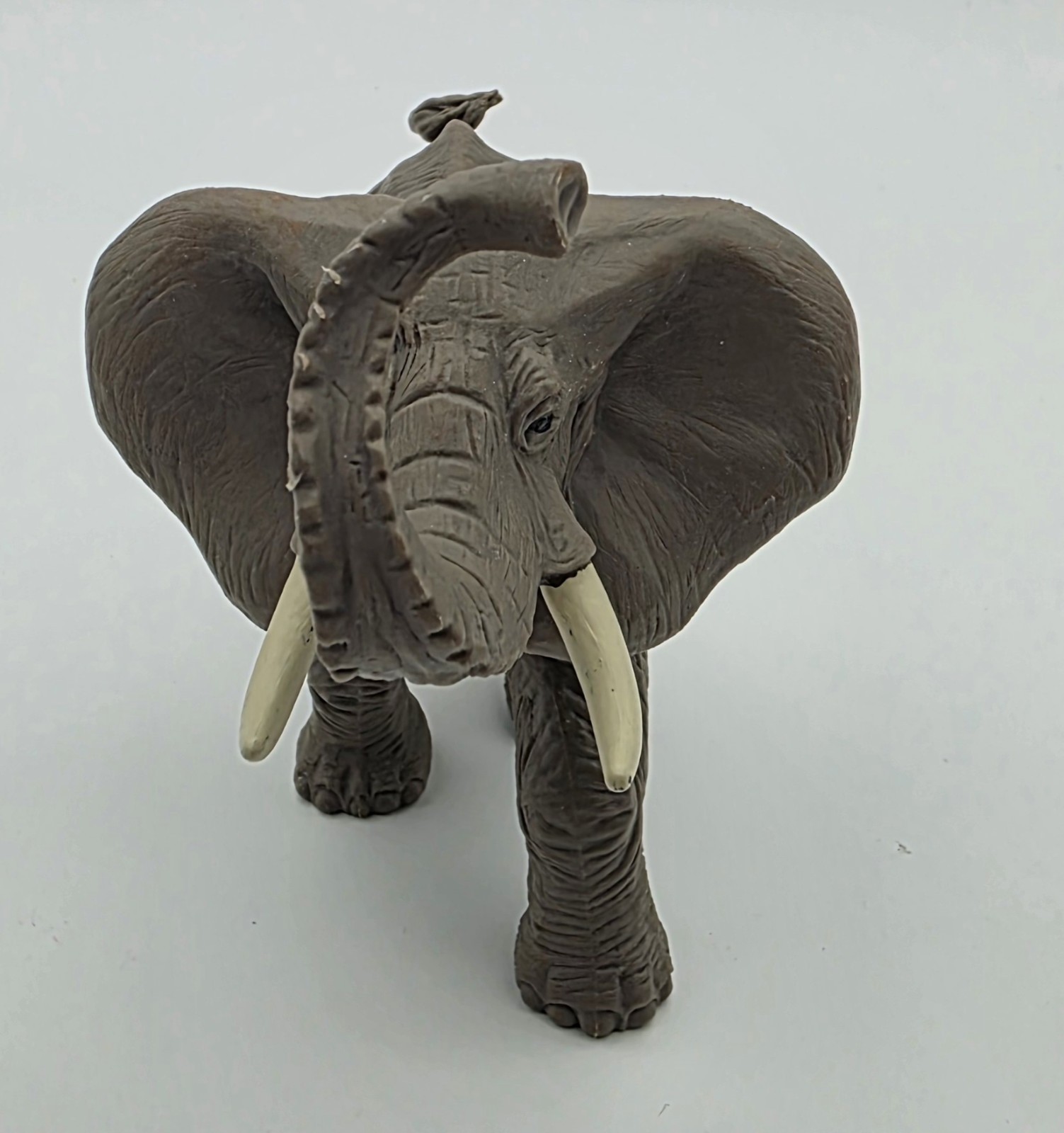 Toy Elephant 2003 Safari Ltd. 0223 L approx 6″ H approx 3.25″