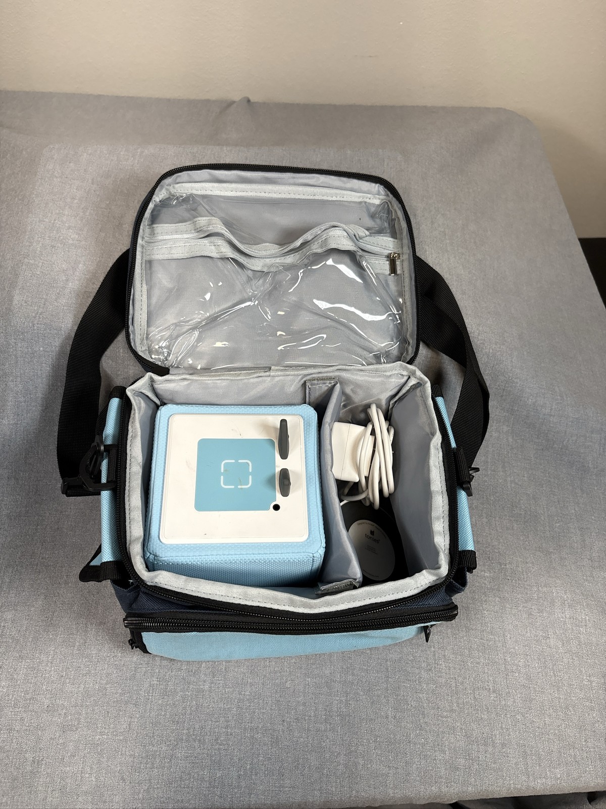 Toniebox Player Sky Blue, Bag, Charger, Base